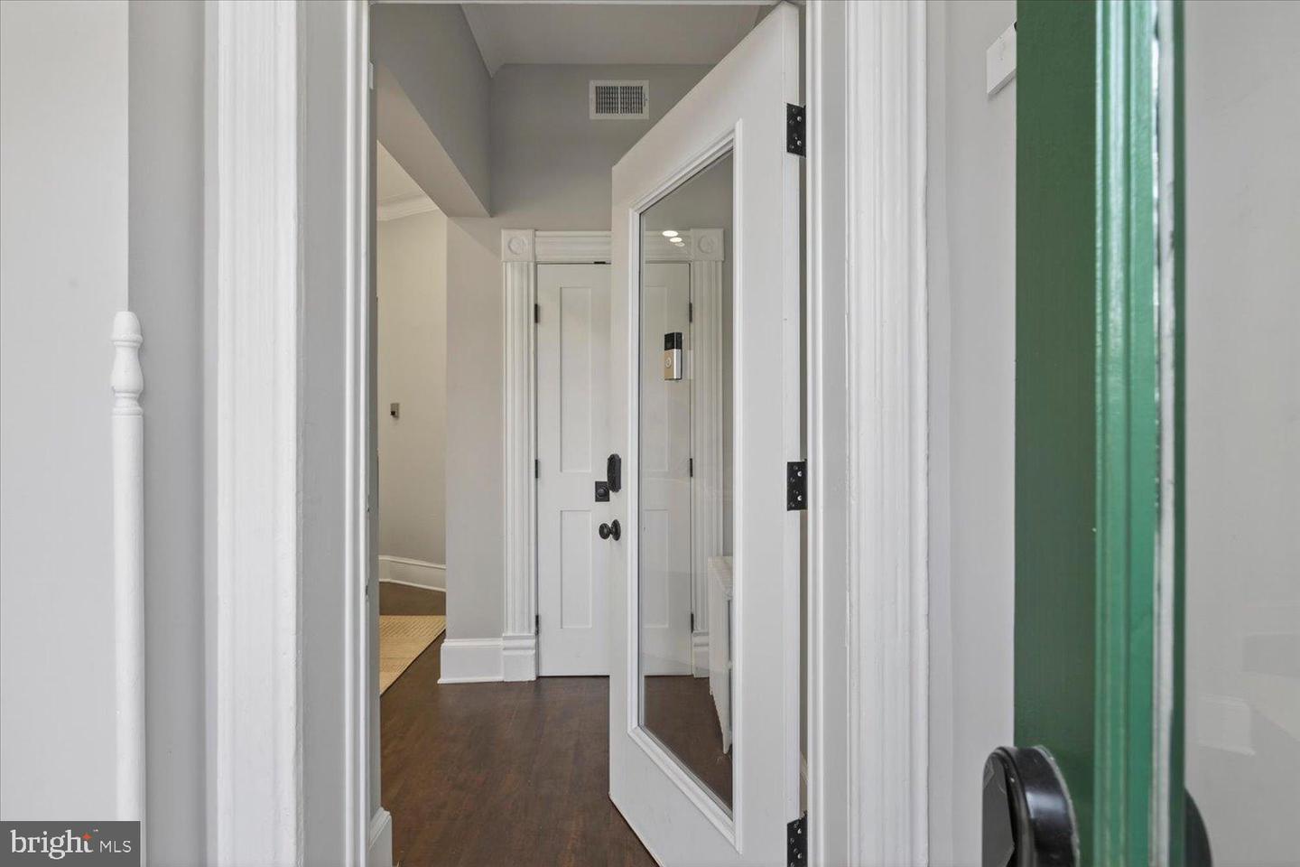 212 5TH ST NE, WASHINGTON, District Of Columbia 20002, 5 Bedrooms Bedrooms, 9 Rooms Rooms,3 BathroomsBathrooms,Residential,For sale,212 5TH ST NE,DCDC2248614 MLS # DCDC2248614