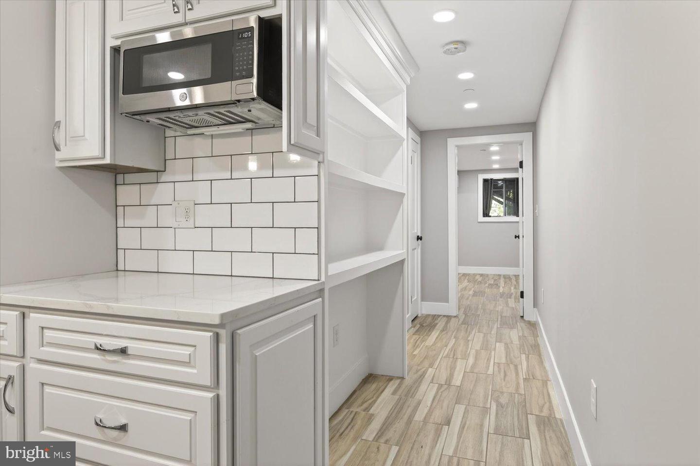 212 5TH ST NE, WASHINGTON, District Of Columbia 20002, 5 Bedrooms Bedrooms, 9 Rooms Rooms,3 BathroomsBathrooms,Residential,For sale,212 5TH ST NE,DCDC2248614 MLS # DCDC2248614