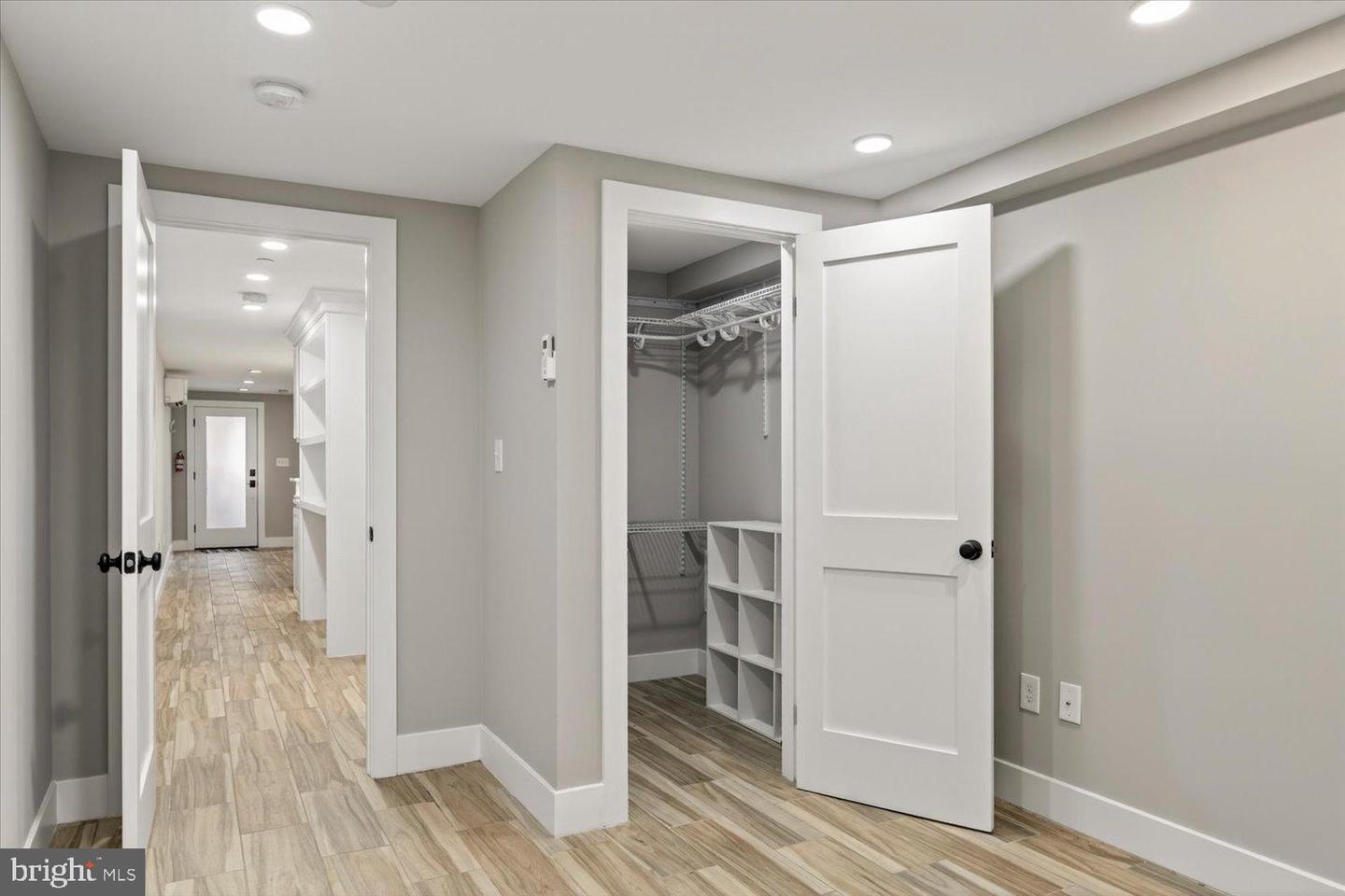 212 5TH ST NE, WASHINGTON, District Of Columbia 20002, 5 Bedrooms Bedrooms, 9 Rooms Rooms,3 BathroomsBathrooms,Residential,For sale,212 5TH ST NE,DCDC2248614 MLS # DCDC2248614