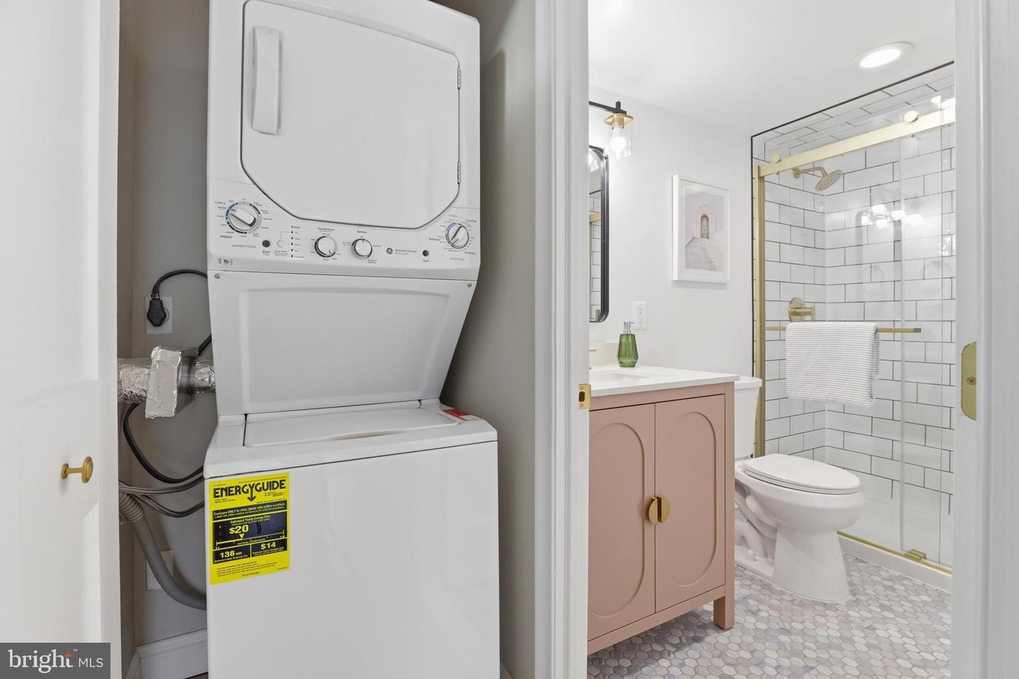 2311 PIMMIT DR #603, FALLS CHURCH, Virginia 22043, 1 Bedroom Bedrooms, ,1 BathroomBathrooms,Residential,For sale,2311 PIMMIT DR #603,VAFX2293730 MLS # VAFX2293730