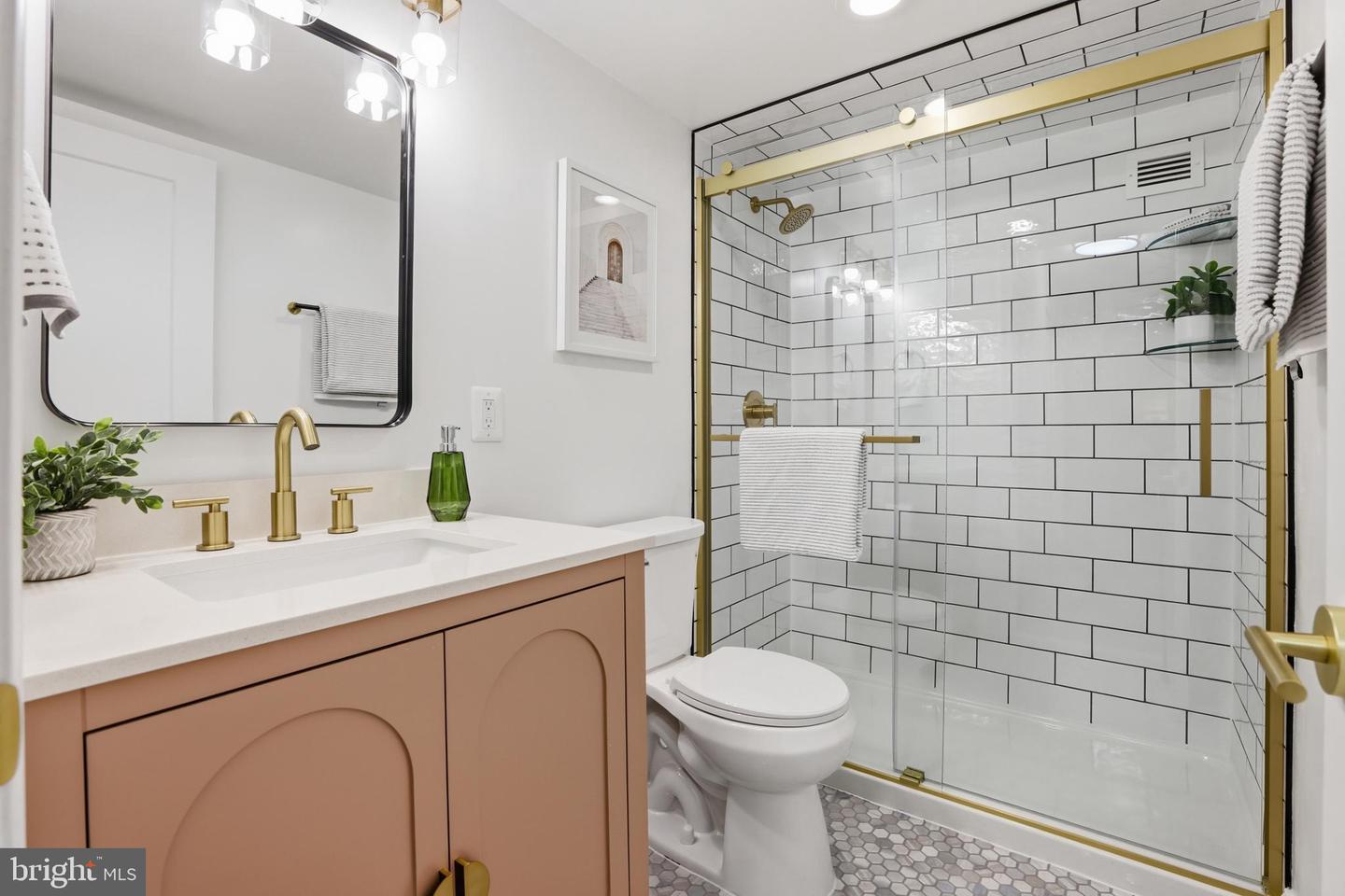 2311 PIMMIT DR #603, FALLS CHURCH, Virginia 22043, 1 Bedroom Bedrooms, ,1 BathroomBathrooms,Residential,For sale,2311 PIMMIT DR #603,VAFX2293730 MLS # VAFX2293730