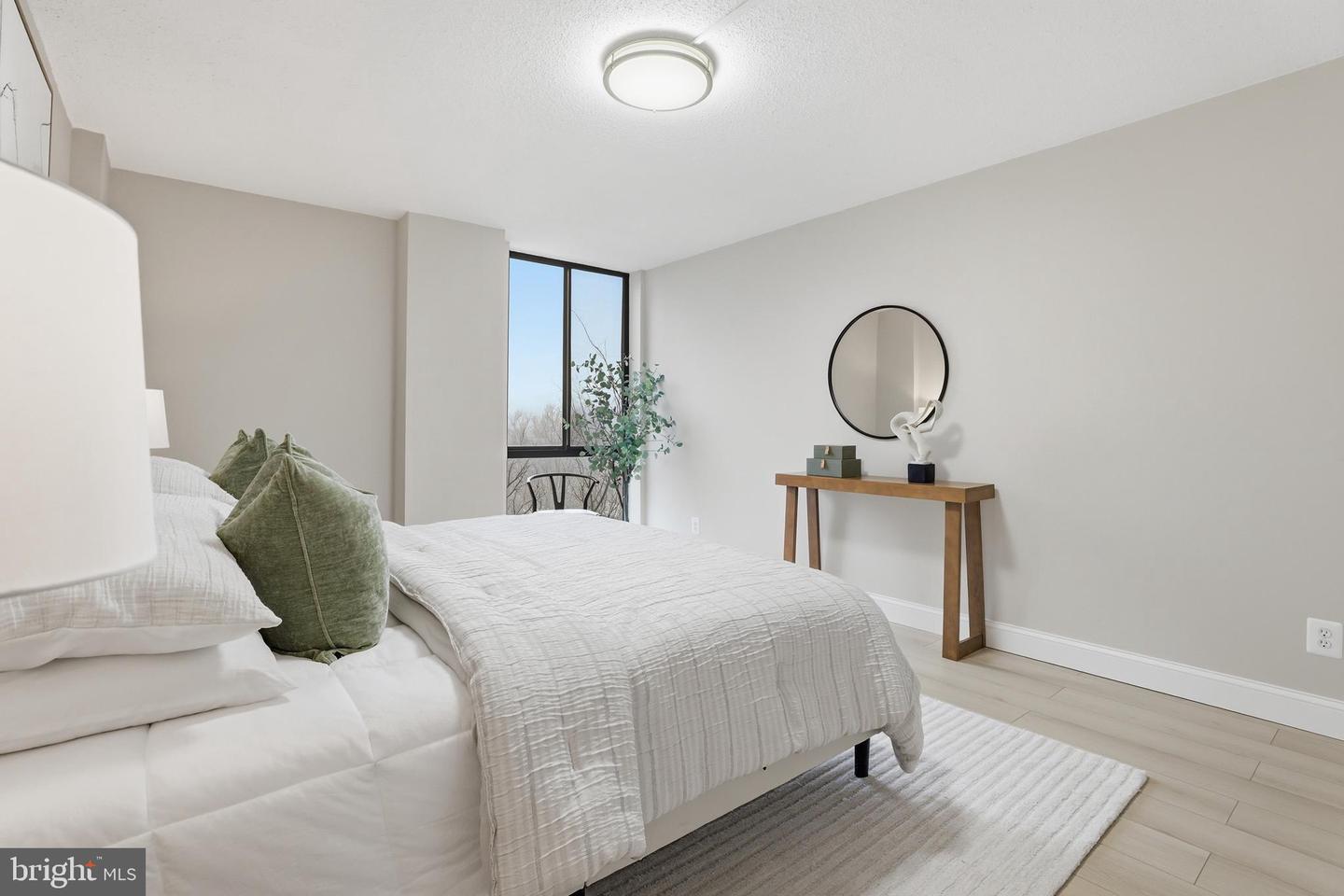 2311 PIMMIT DR #603, FALLS CHURCH, Virginia 22043, 1 Bedroom Bedrooms, ,1 BathroomBathrooms,Residential,For sale,2311 PIMMIT DR #603,VAFX2293730 MLS # VAFX2293730