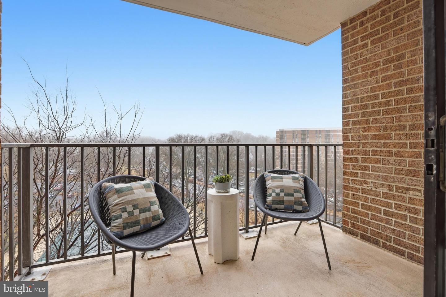 2311 PIMMIT DR #603, FALLS CHURCH, Virginia 22043, 1 Bedroom Bedrooms, ,1 BathroomBathrooms,Residential,For sale,2311 PIMMIT DR #603,VAFX2293730 MLS # VAFX2293730