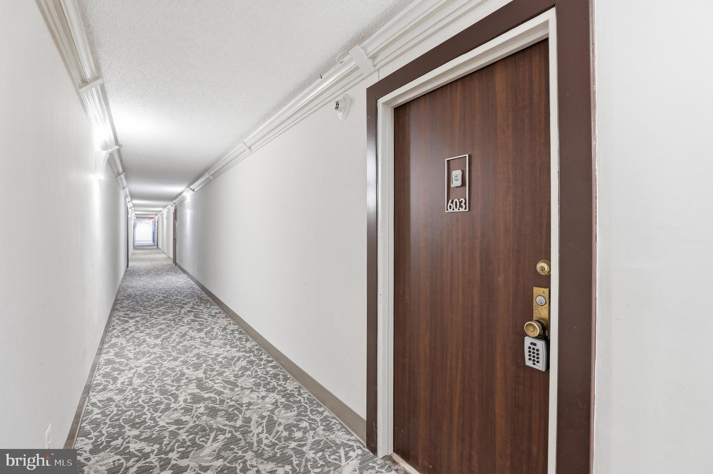 2311 PIMMIT DR #603, FALLS CHURCH, Virginia 22043, 1 Bedroom Bedrooms, ,1 BathroomBathrooms,Residential,For sale,2311 PIMMIT DR #603,VAFX2293730 MLS # VAFX2293730