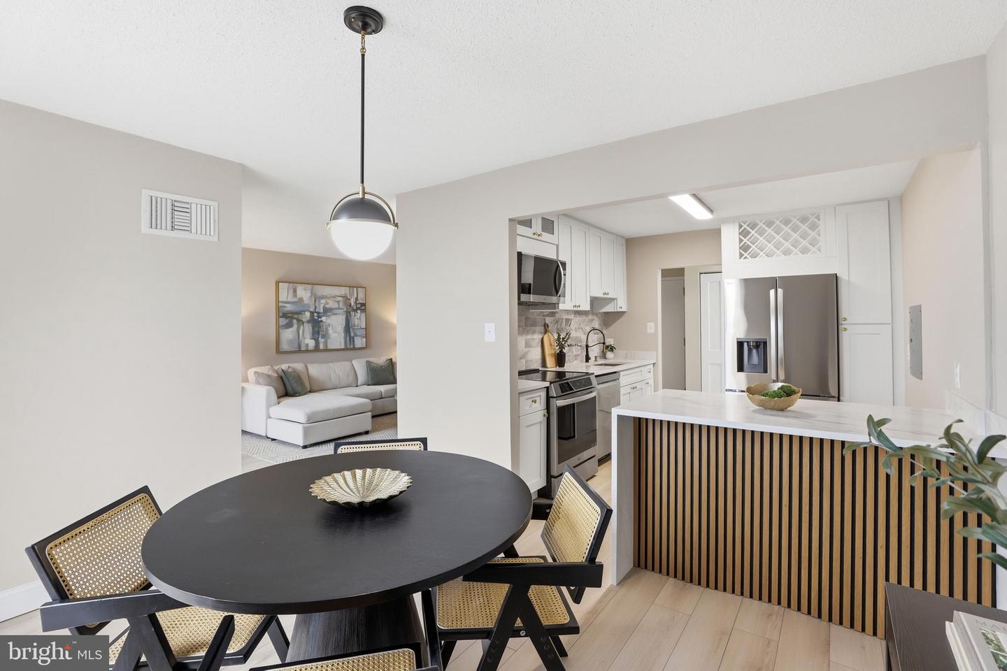 2311 PIMMIT DR #603, FALLS CHURCH, Virginia 22043, 1 Bedroom Bedrooms, ,1 BathroomBathrooms,Residential,For sale,2311 PIMMIT DR #603,VAFX2293730 MLS # VAFX2293730