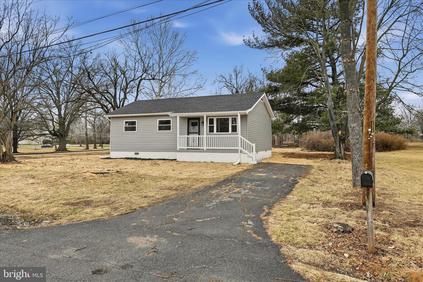 2967 S PLEASANT VALLEY RD, WINCHESTER, Virginia 22601, 3 Bedrooms Bedrooms, ,2 BathroomsBathrooms,Residential,For sale,2967 S PLEASANT VALLEY RD,VAWI2010092 MLS # VAWI2010092