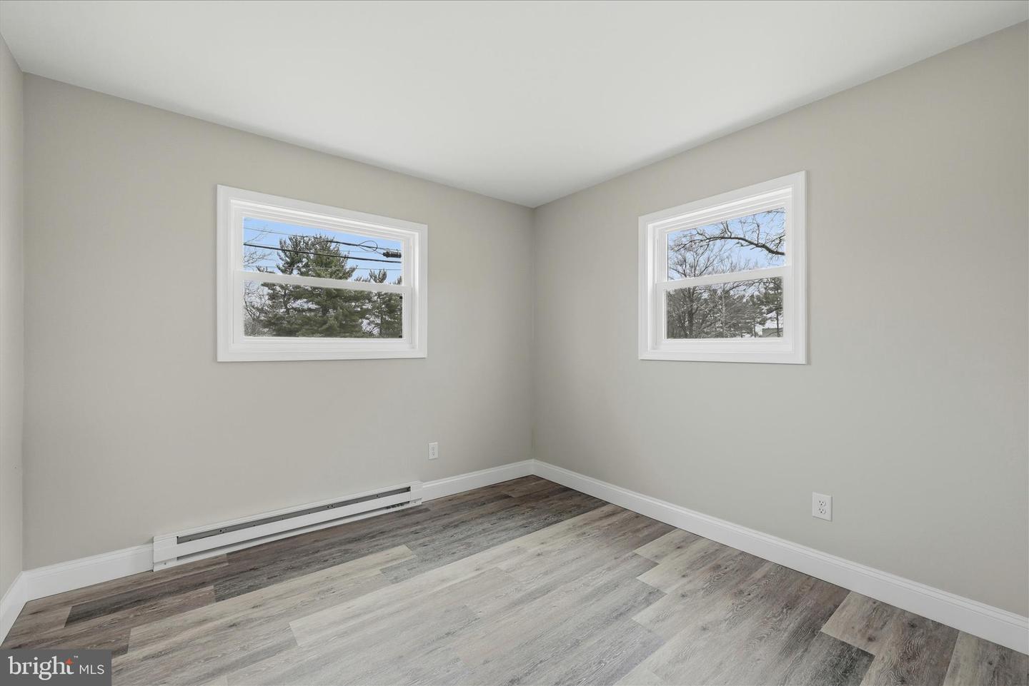 2967 S PLEASANT VALLEY RD, WINCHESTER, Virginia 22601, 3 Bedrooms Bedrooms, ,2 BathroomsBathrooms,Residential,For sale,2967 S PLEASANT VALLEY RD,VAWI2010092 MLS # VAWI2010092