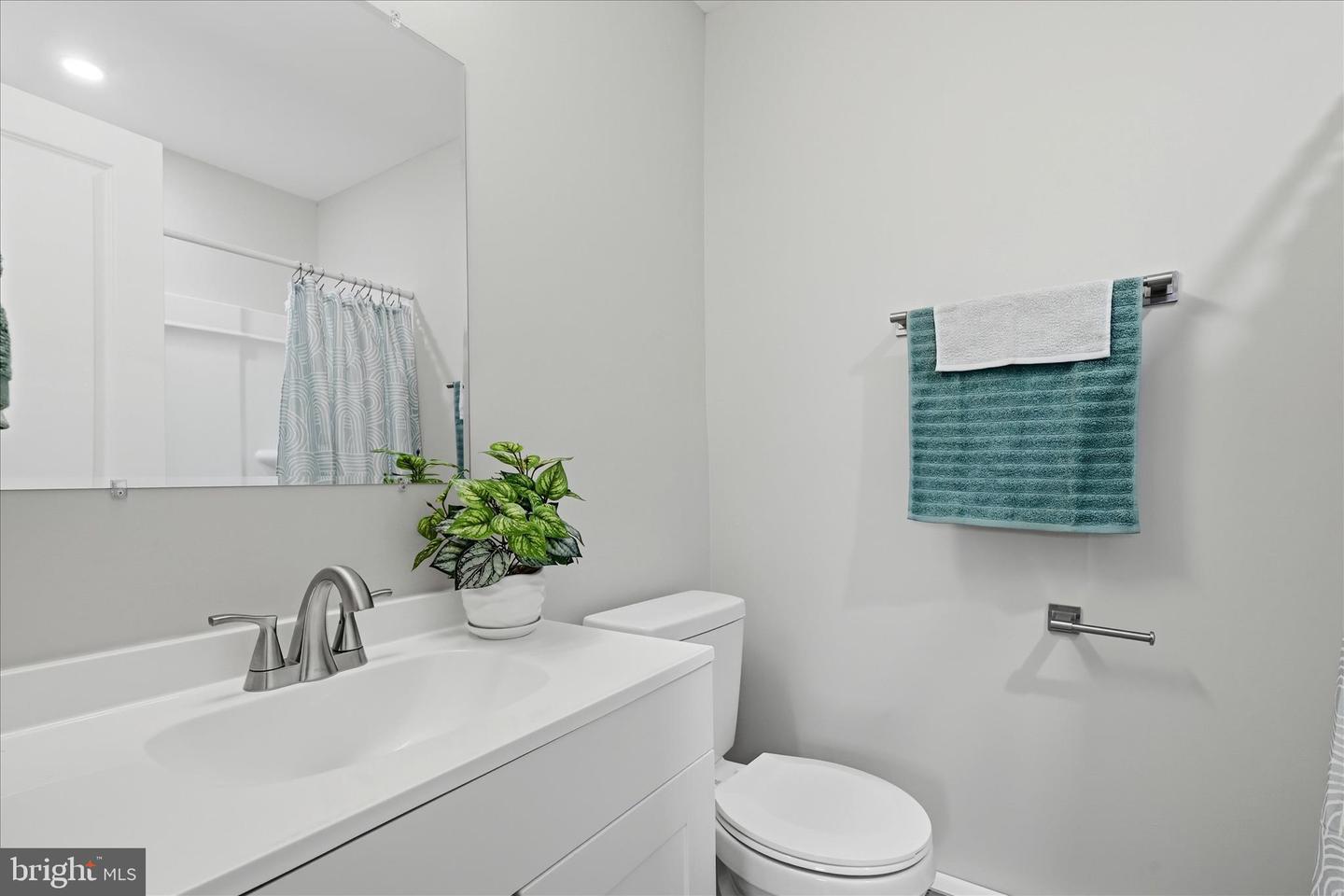 2967 S PLEASANT VALLEY RD, WINCHESTER, Virginia 22601, 3 Bedrooms Bedrooms, ,2 BathroomsBathrooms,Residential,For sale,2967 S PLEASANT VALLEY RD,VAWI2010092 MLS # VAWI2010092