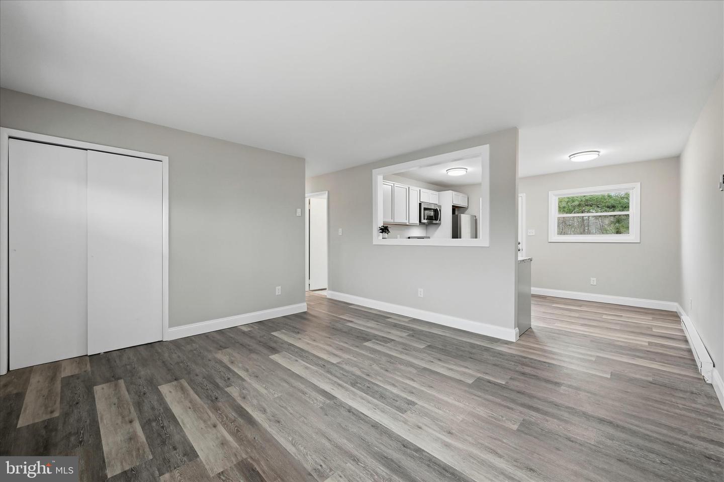 2967 S PLEASANT VALLEY RD, WINCHESTER, Virginia 22601, 3 Bedrooms Bedrooms, ,2 BathroomsBathrooms,Residential,For sale,2967 S PLEASANT VALLEY RD,VAWI2010092 MLS # VAWI2010092