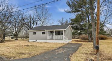 2967 S PLEASANT VALLEY RD, WINCHESTER, Virginia 22601, 3 Bedrooms Bedrooms, ,2 BathroomsBathrooms,Residential,For sale,2967 S PLEASANT VALLEY RD,VAWI2010092 MLS # VAWI2010092