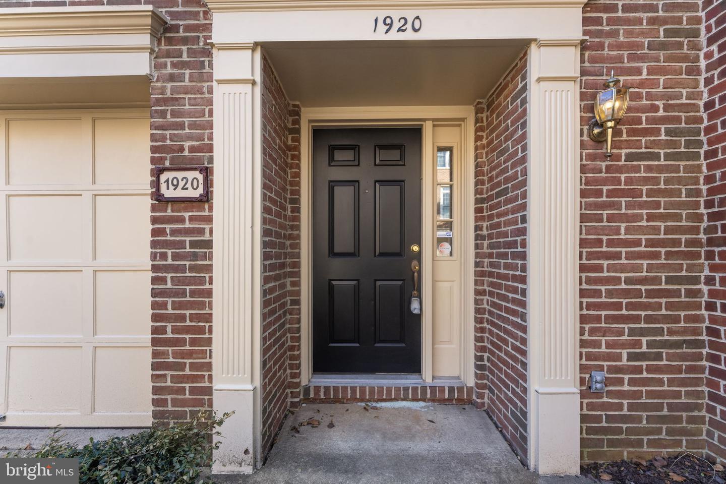 1920 N DANIEL ST, ARLINGTON, Virginia 22201, 3 Bedrooms Bedrooms, ,2 BathroomsBathrooms,Residential,For sale,1920 N DANIEL ST,VAAR2069600 MLS # VAAR2069600