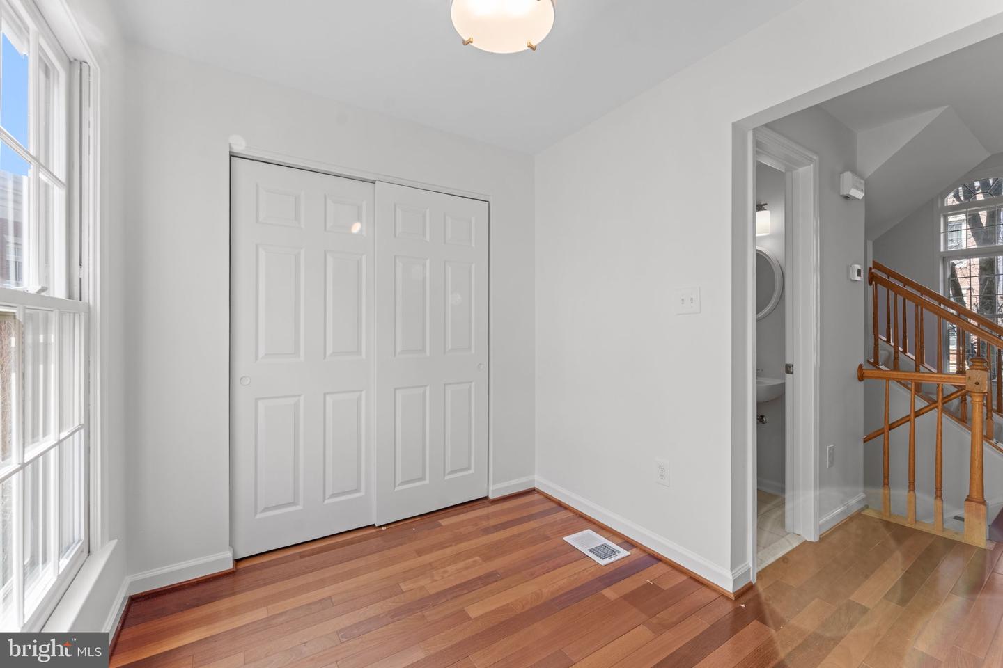 1920 N DANIEL ST, ARLINGTON, Virginia 22201, 3 Bedrooms Bedrooms, ,2 BathroomsBathrooms,Residential,For sale,1920 N DANIEL ST,VAAR2069600 MLS # VAAR2069600