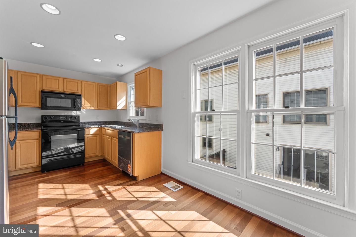 1920 N DANIEL ST, ARLINGTON, Virginia 22201, 3 Bedrooms Bedrooms, ,2 BathroomsBathrooms,Residential,For sale,1920 N DANIEL ST,VAAR2069600 MLS # VAAR2069600