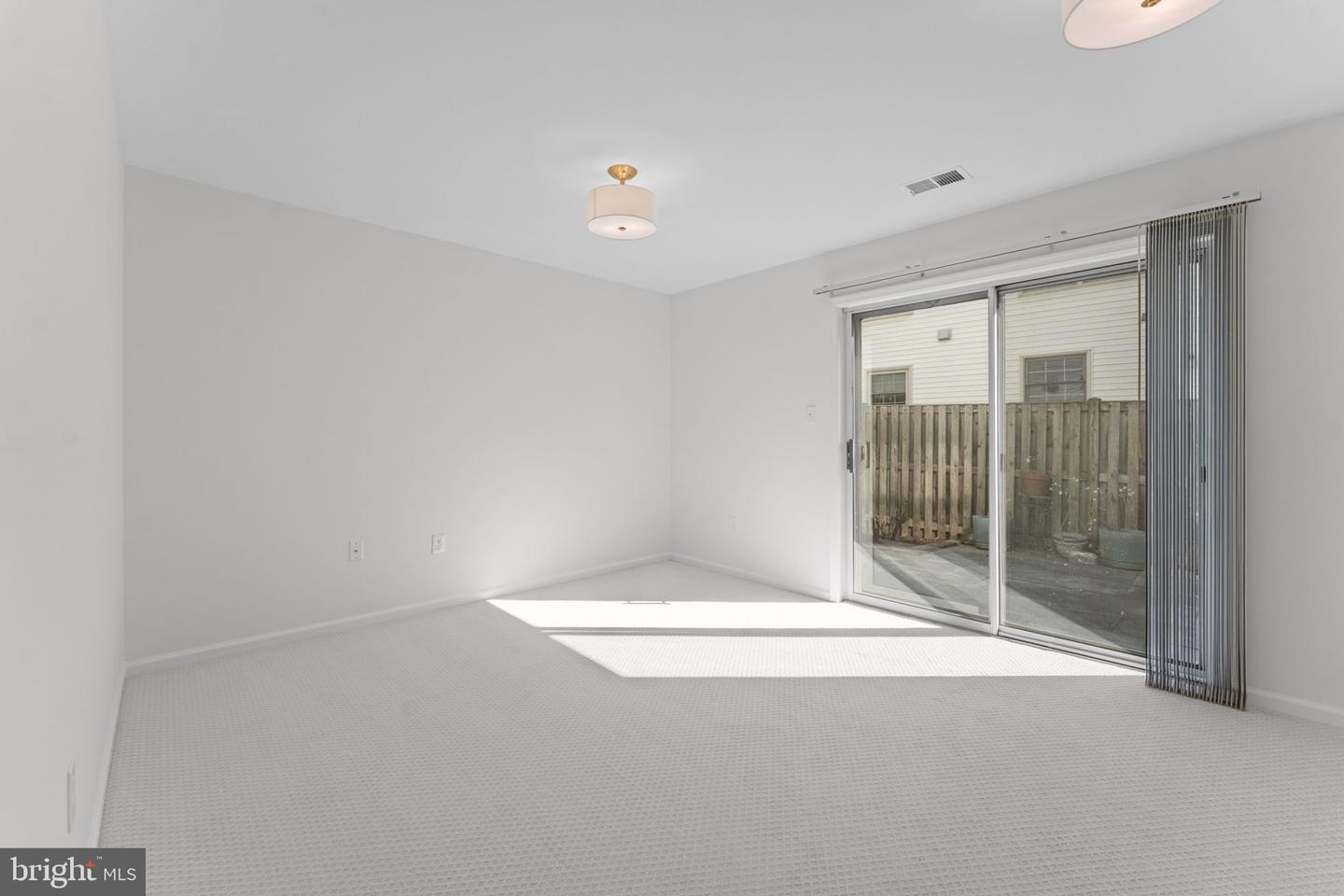 1920 N DANIEL ST, ARLINGTON, Virginia 22201, 3 Bedrooms Bedrooms, ,2 BathroomsBathrooms,Residential,For sale,1920 N DANIEL ST,VAAR2069600 MLS # VAAR2069600