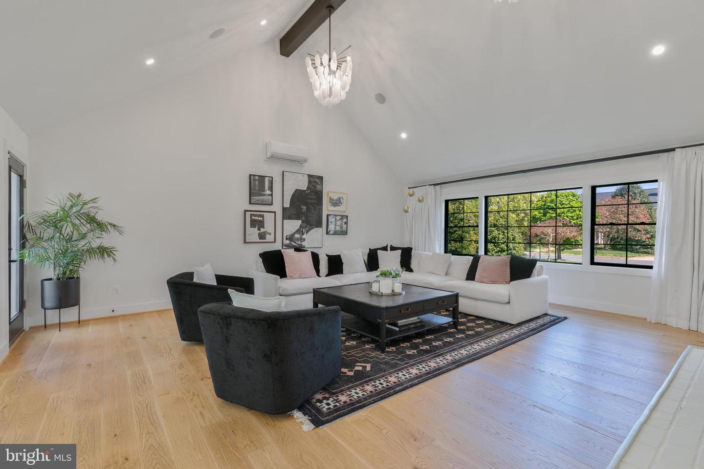 1204 POTOMAC SCHOOL RD, MCLEAN, Virginia 22101, 5 Bedrooms Bedrooms, 9 Rooms Rooms,3 BathroomsBathrooms,Residential,For sale,1204 POTOMAC SCHOOL RD,VAFX2293896 MLS # VAFX2293896