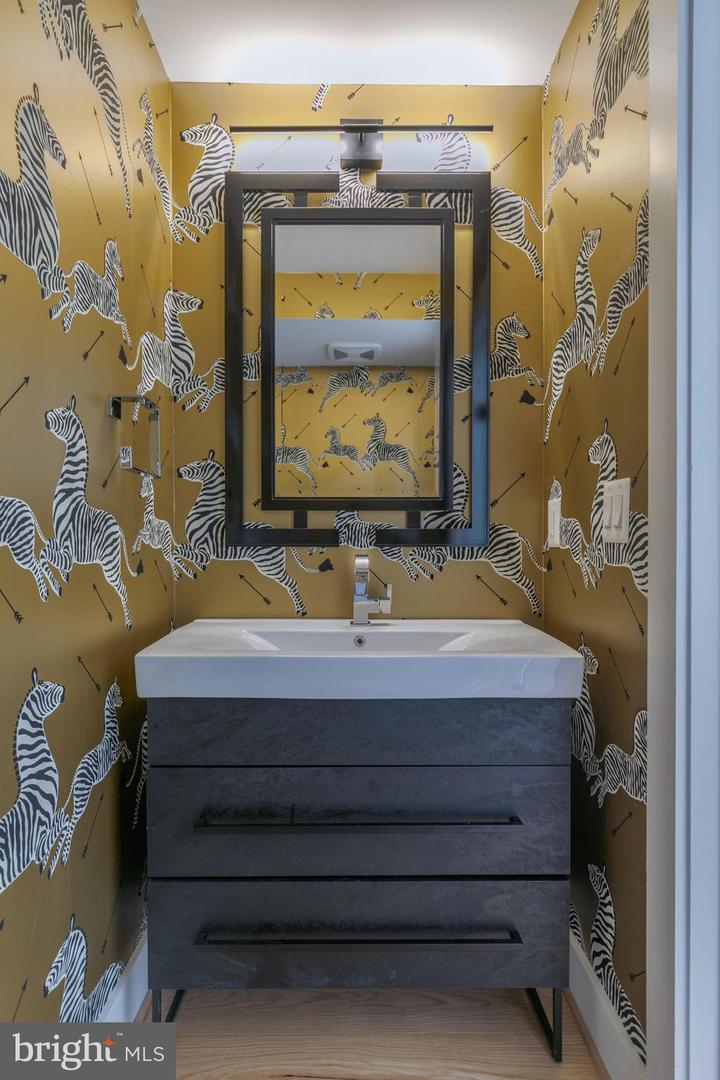 1204 POTOMAC SCHOOL RD, MCLEAN, Virginia 22101, 5 Bedrooms Bedrooms, 9 Rooms Rooms,3 BathroomsBathrooms,Residential,For sale,1204 POTOMAC SCHOOL RD,VAFX2293896 MLS # VAFX2293896