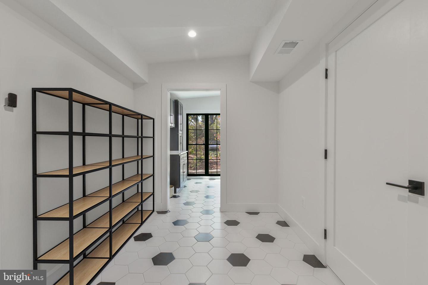 1204 POTOMAC SCHOOL RD, MCLEAN, Virginia 22101, 5 Bedrooms Bedrooms, 9 Rooms Rooms,3 BathroomsBathrooms,Residential,For sale,1204 POTOMAC SCHOOL RD,VAFX2293896 MLS # VAFX2293896