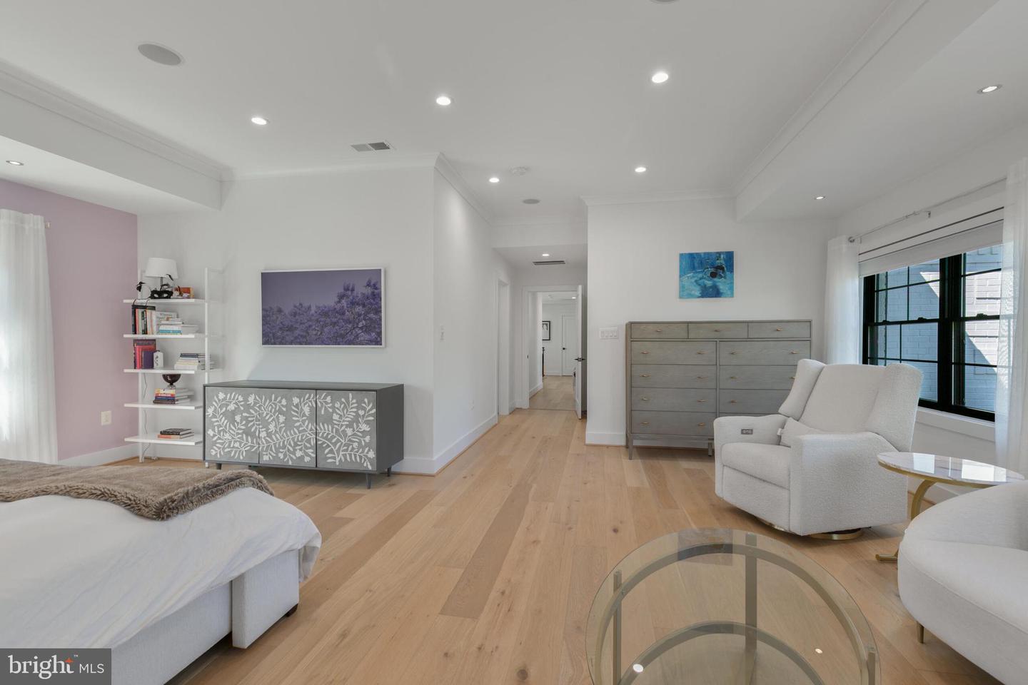 1204 POTOMAC SCHOOL RD, MCLEAN, Virginia 22101, 5 Bedrooms Bedrooms, 9 Rooms Rooms,3 BathroomsBathrooms,Residential,For sale,1204 POTOMAC SCHOOL RD,VAFX2293896 MLS # VAFX2293896