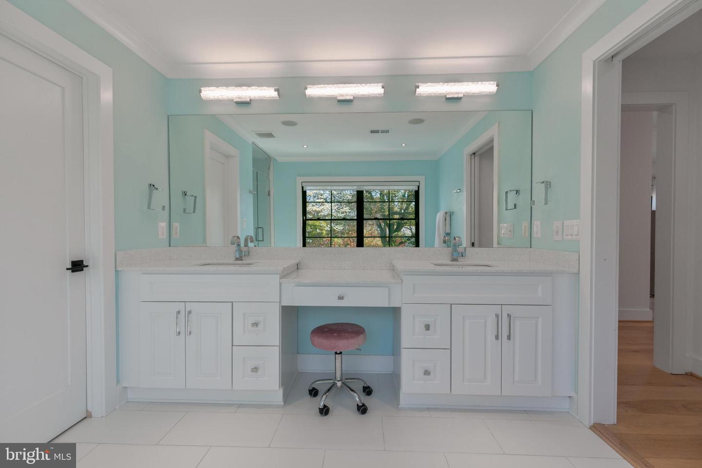 1204 POTOMAC SCHOOL RD, MCLEAN, Virginia 22101, 5 Bedrooms Bedrooms, 9 Rooms Rooms,3 BathroomsBathrooms,Residential,For sale,1204 POTOMAC SCHOOL RD,VAFX2293896 MLS # VAFX2293896