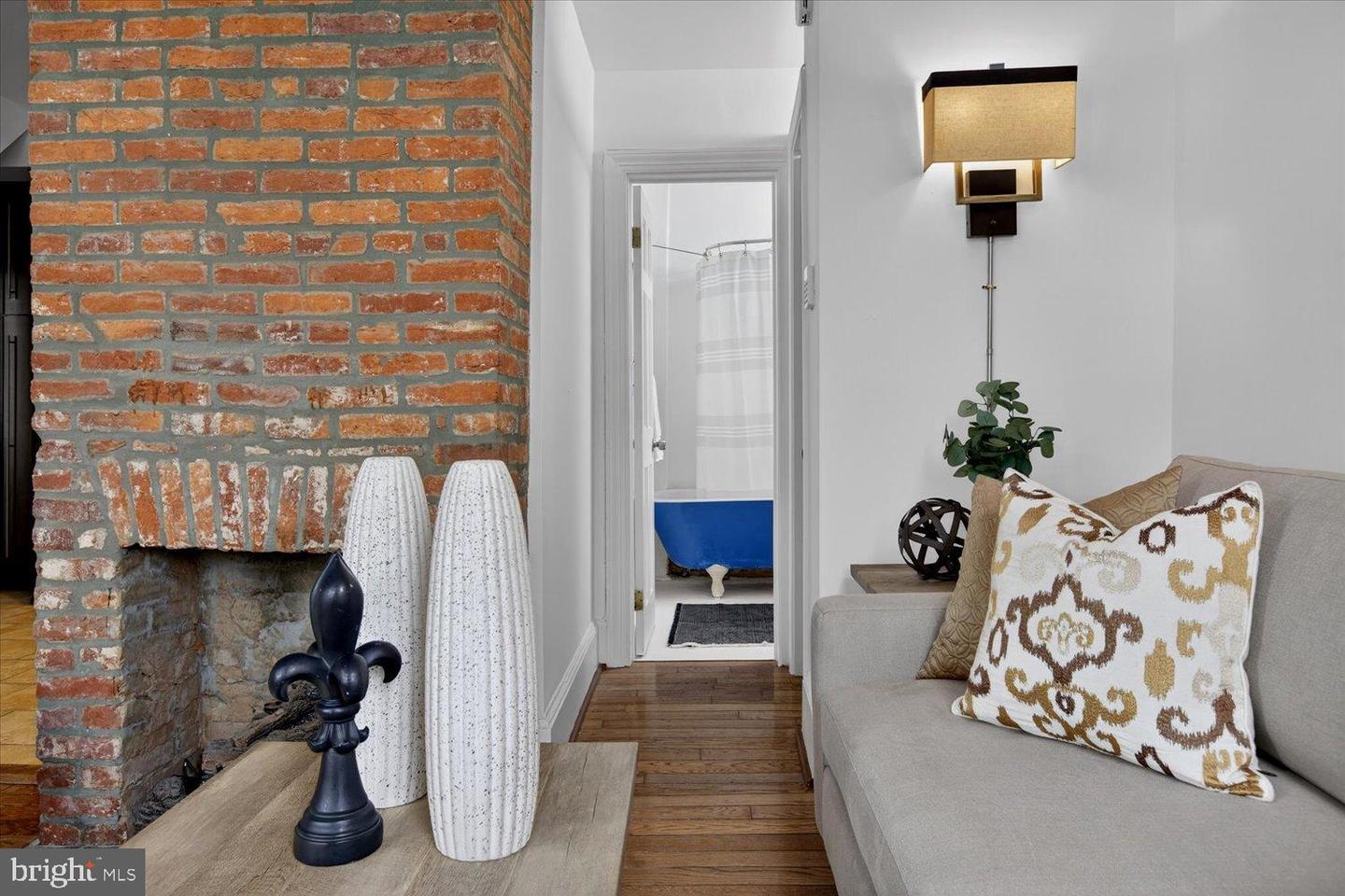 911 INDEPENDENCE AVE SE, WASHINGTON, District Of Columbia 20003, 3 Bedrooms Bedrooms, 5 Rooms Rooms,2 BathroomsBathrooms,Residential,For sale,911 INDEPENDENCE AVE SE,DCDC2248816 MLS # DCDC2248816