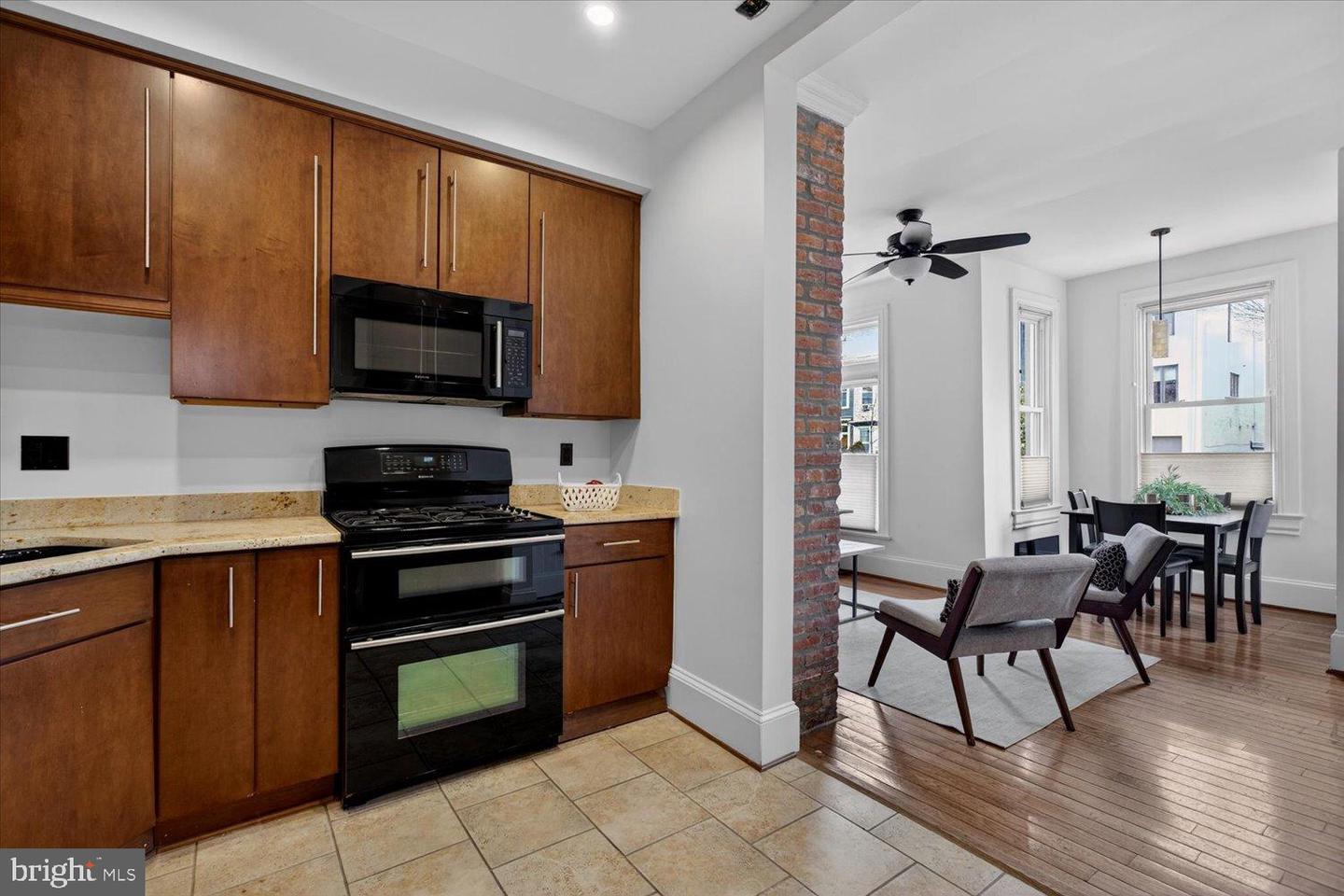 911 INDEPENDENCE AVE SE, WASHINGTON, District Of Columbia 20003, 3 Bedrooms Bedrooms, 5 Rooms Rooms,2 BathroomsBathrooms,Residential,For sale,911 INDEPENDENCE AVE SE,DCDC2248816 MLS # DCDC2248816