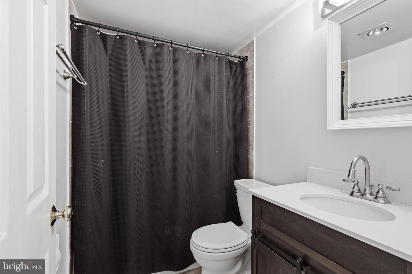 112 N KENNEDY RD, STERLING, Virginia 20164, 4 Bedrooms Bedrooms, 11 Rooms Rooms,2 BathroomsBathrooms,Residential,For sale,112 N KENNEDY RD,VALO2117358 MLS # VALO2117358