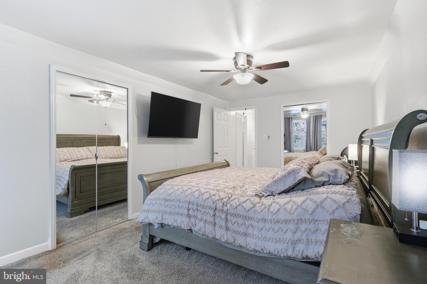 112 N KENNEDY RD, STERLING, Virginia 20164, 4 Bedrooms Bedrooms, 11 Rooms Rooms,2 BathroomsBathrooms,Residential,For sale,112 N KENNEDY RD,VALO2117358 MLS # VALO2117358