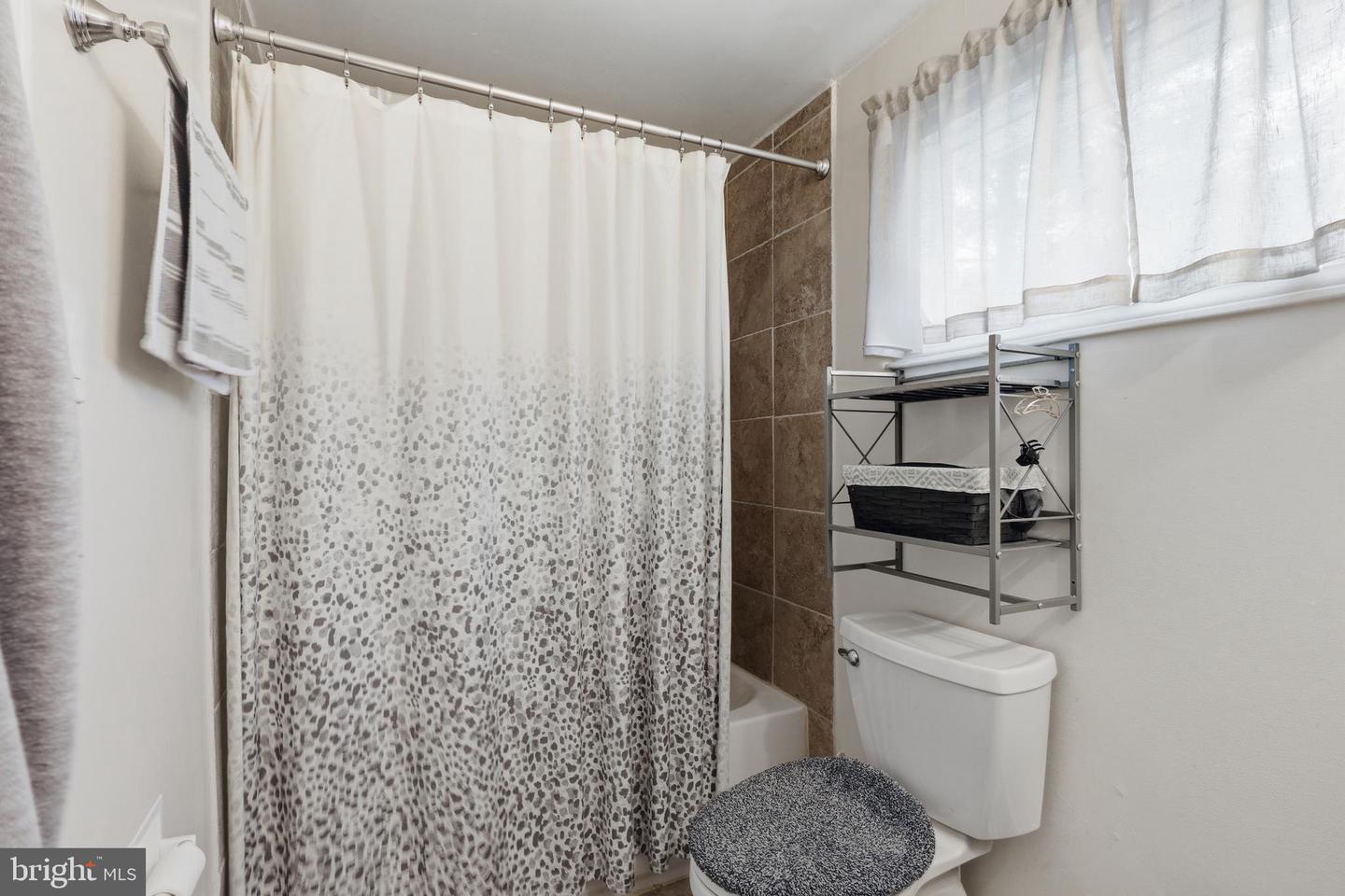 112 N KENNEDY RD, STERLING, Virginia 20164, 4 Bedrooms Bedrooms, 11 Rooms Rooms,2 BathroomsBathrooms,Residential,For sale,112 N KENNEDY RD,VALO2117358 MLS # VALO2117358