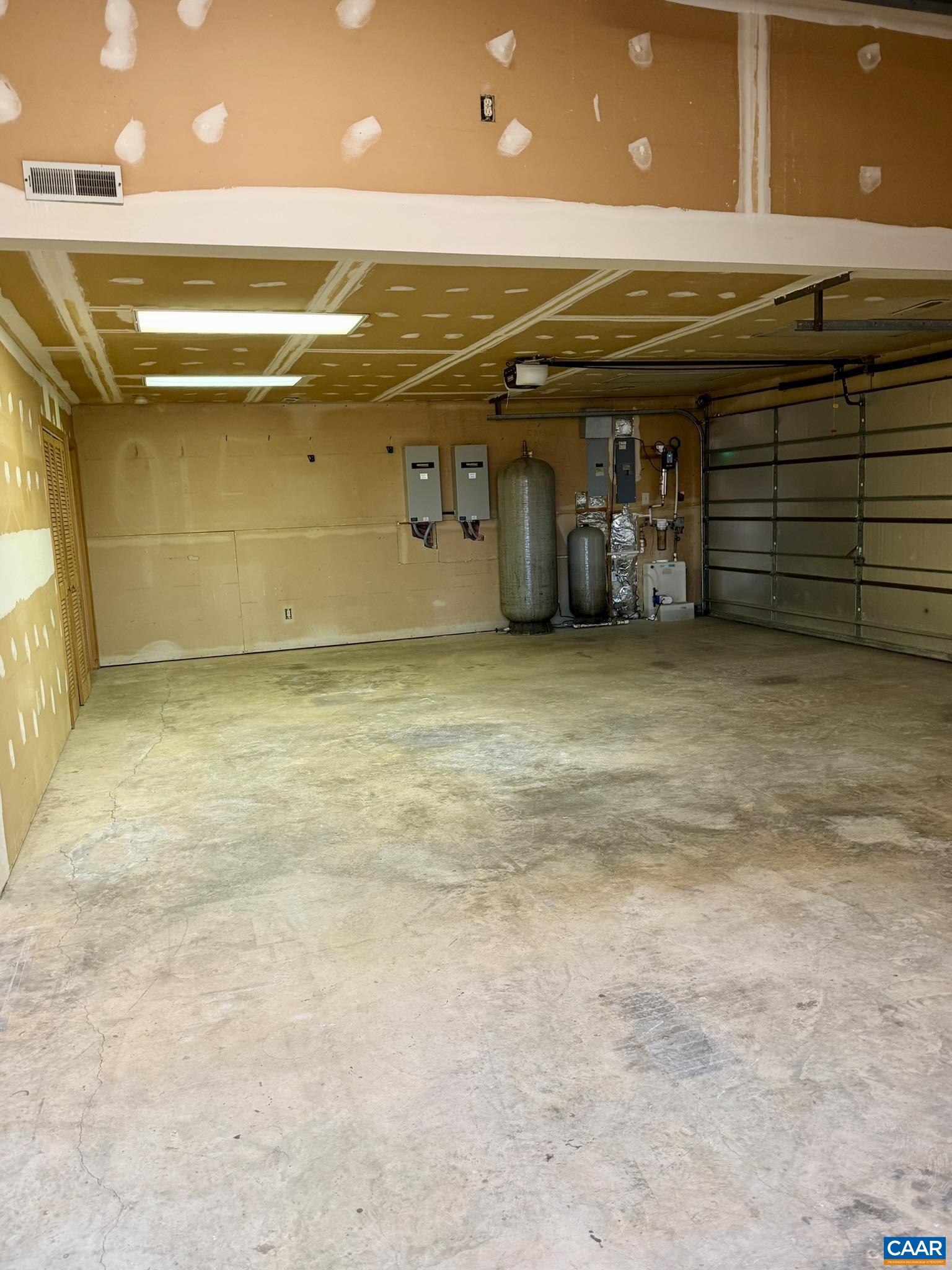 670 BABER LN, SCOTTSVILLE, Virginia 24590, 3 Bedrooms Bedrooms, ,4 BathroomsBathrooms,Residential,670 BABER LN,674011 MLS # 674011