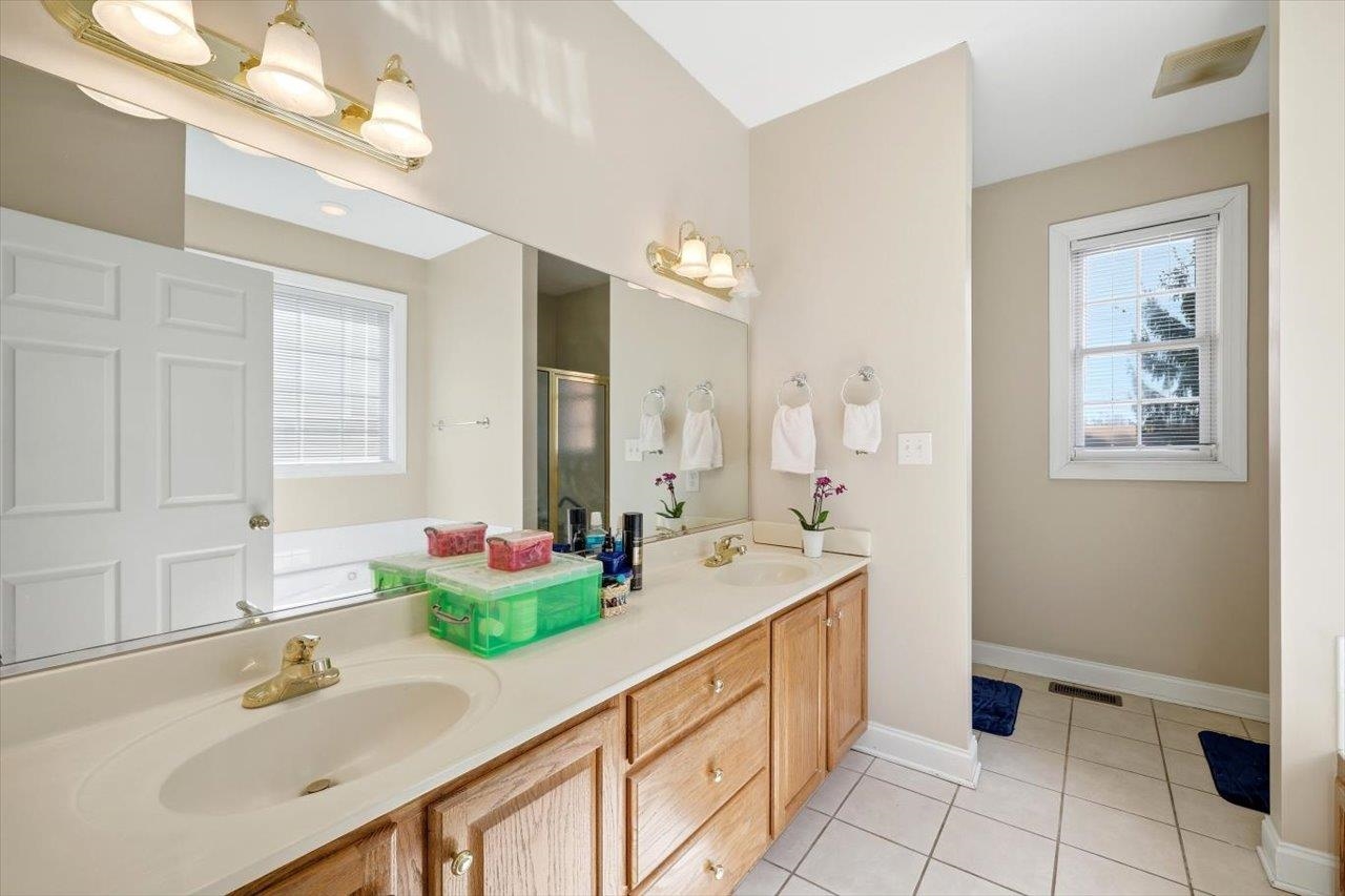 161 HEATHER LN, STAUNTON, Virginia 24401, 3 Bedrooms Bedrooms, ,2 BathroomsBathrooms,Residential,161 HEATHER LN,674017 MLS # 674017