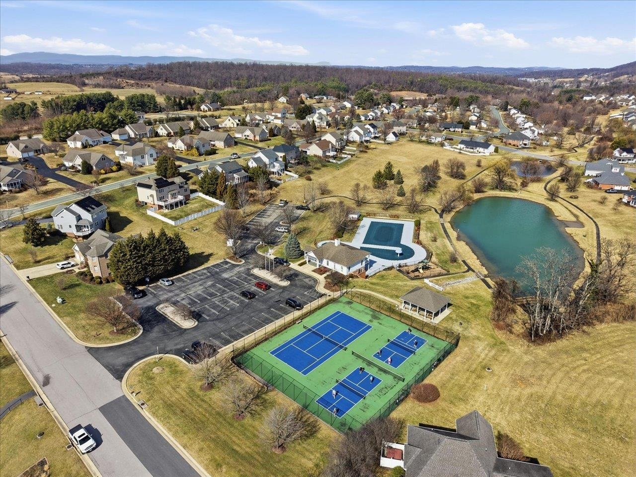 161 HEATHER LN, STAUNTON, Virginia 24401, 3 Bedrooms Bedrooms, ,2 BathroomsBathrooms,Residential,161 HEATHER LN,674017 MLS # 674017