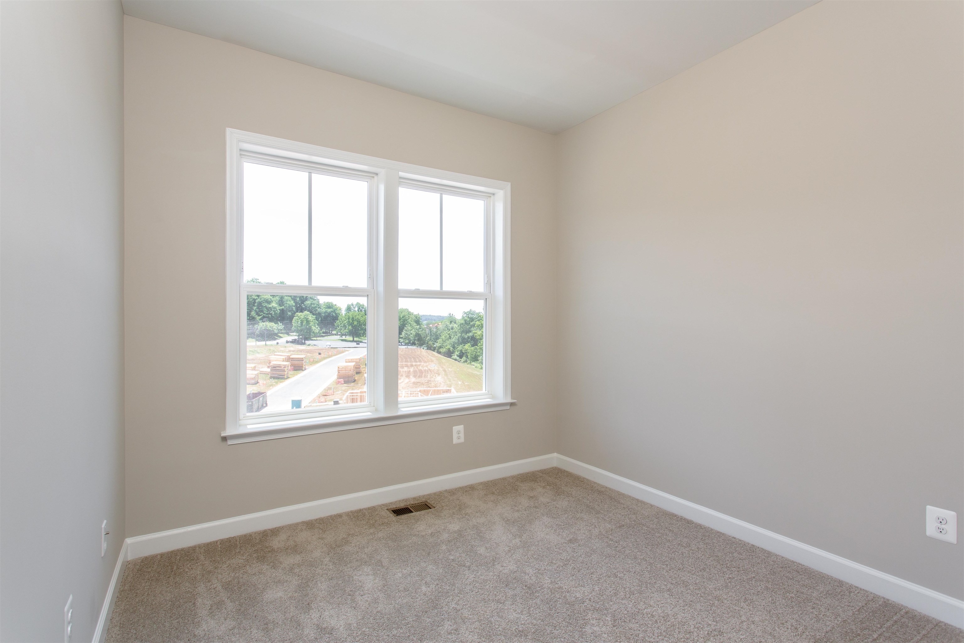 3584 MONTEREY DR, ROCKINGHAM, Virginia 22801, 3 Bedrooms Bedrooms, ,3 BathroomsBathrooms,Residential,Preston Lake - Savannah Towns,3584 MONTEREY DR,674020 MLS # 674020