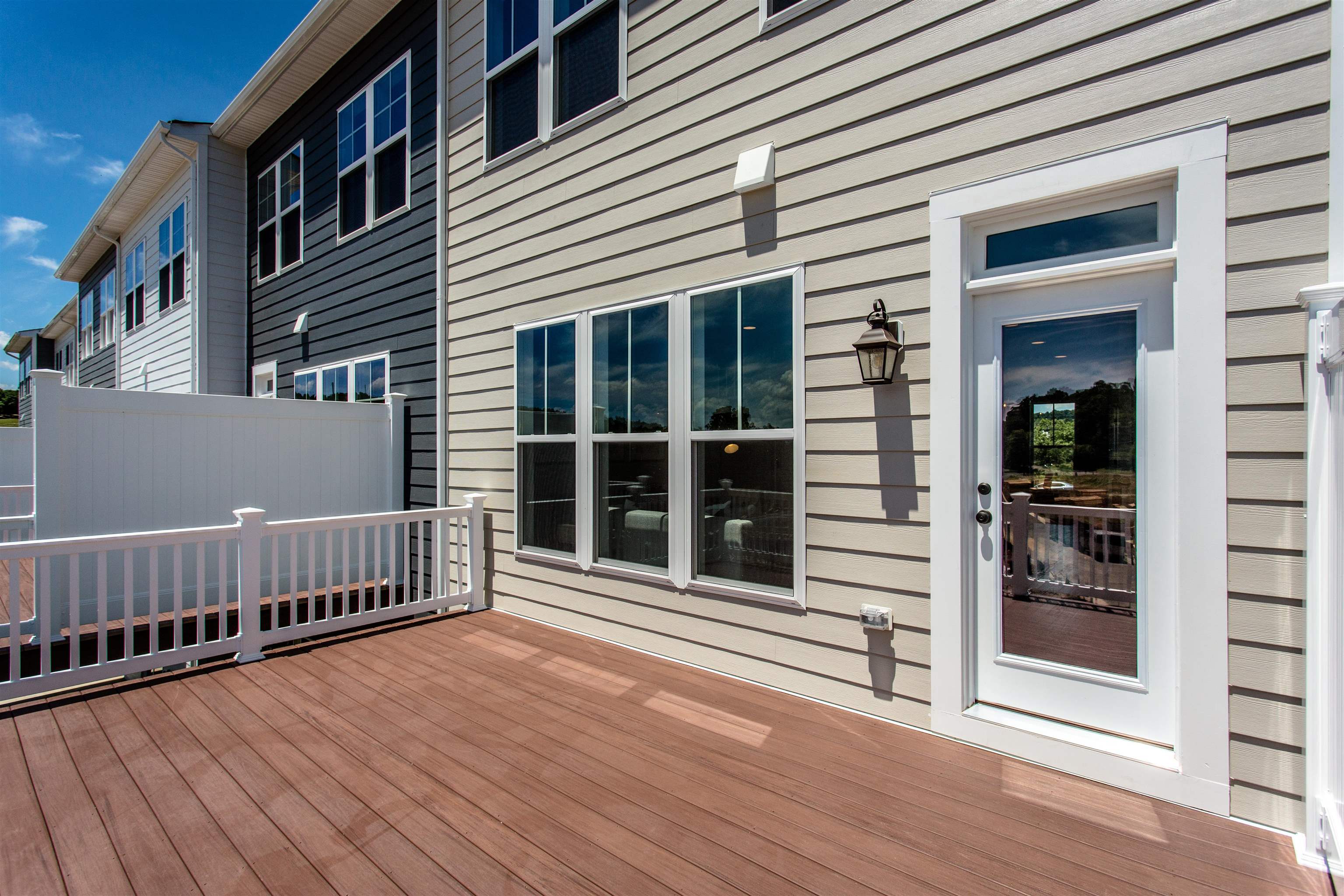 3584 MONTEREY DR, ROCKINGHAM, Virginia 22801, 3 Bedrooms Bedrooms, ,3 BathroomsBathrooms,Residential,Preston Lake - Savannah Towns,3584 MONTEREY DR,674020 MLS # 674020