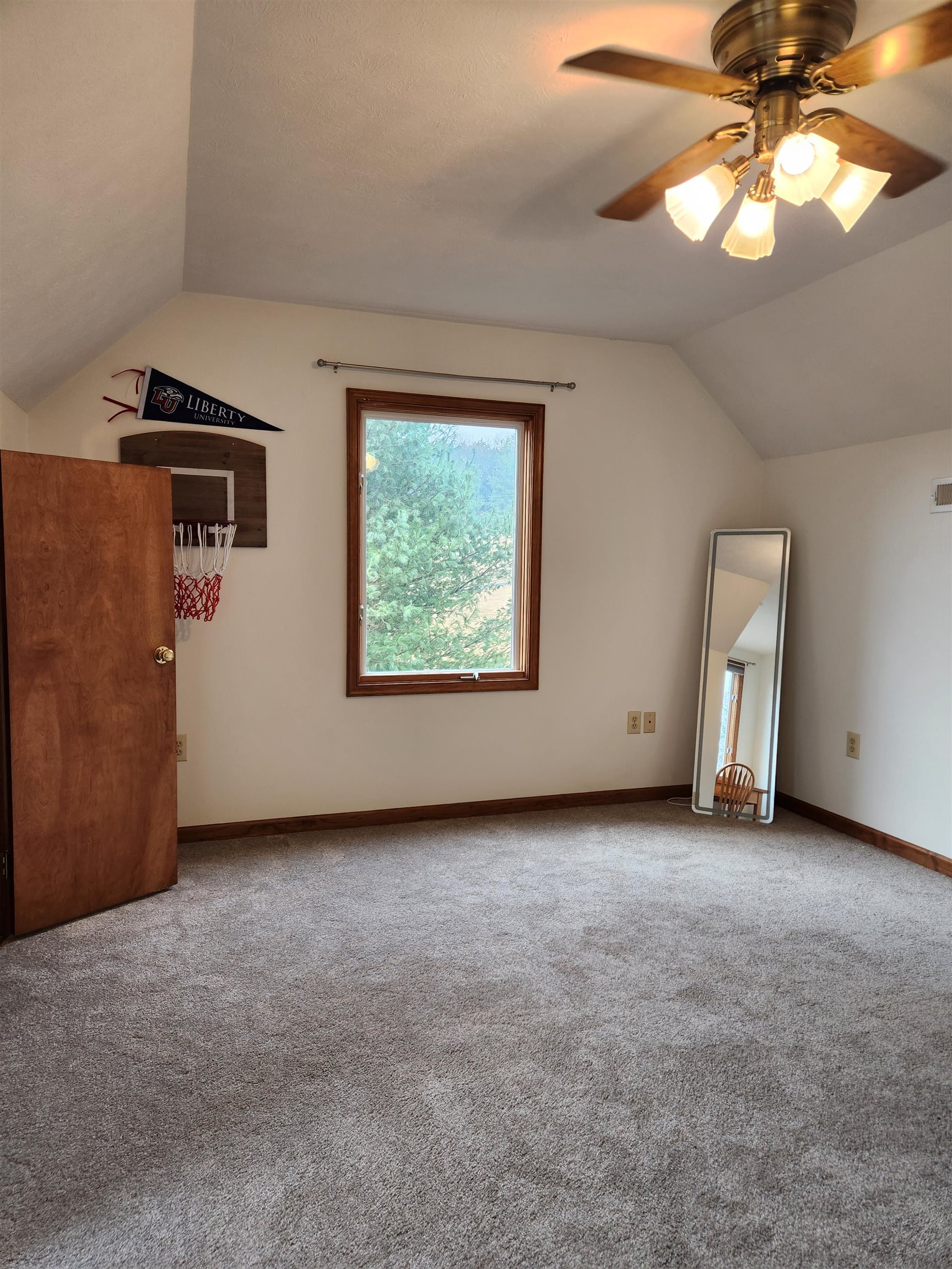 344 GRAVELS RD, ROCKINGHAM, Virginia 22802, 3 Bedrooms Bedrooms, ,3 BathroomsBathrooms,Residential,Gravel Rd Single Fam,344 GRAVELS RD,674022 MLS # 674022