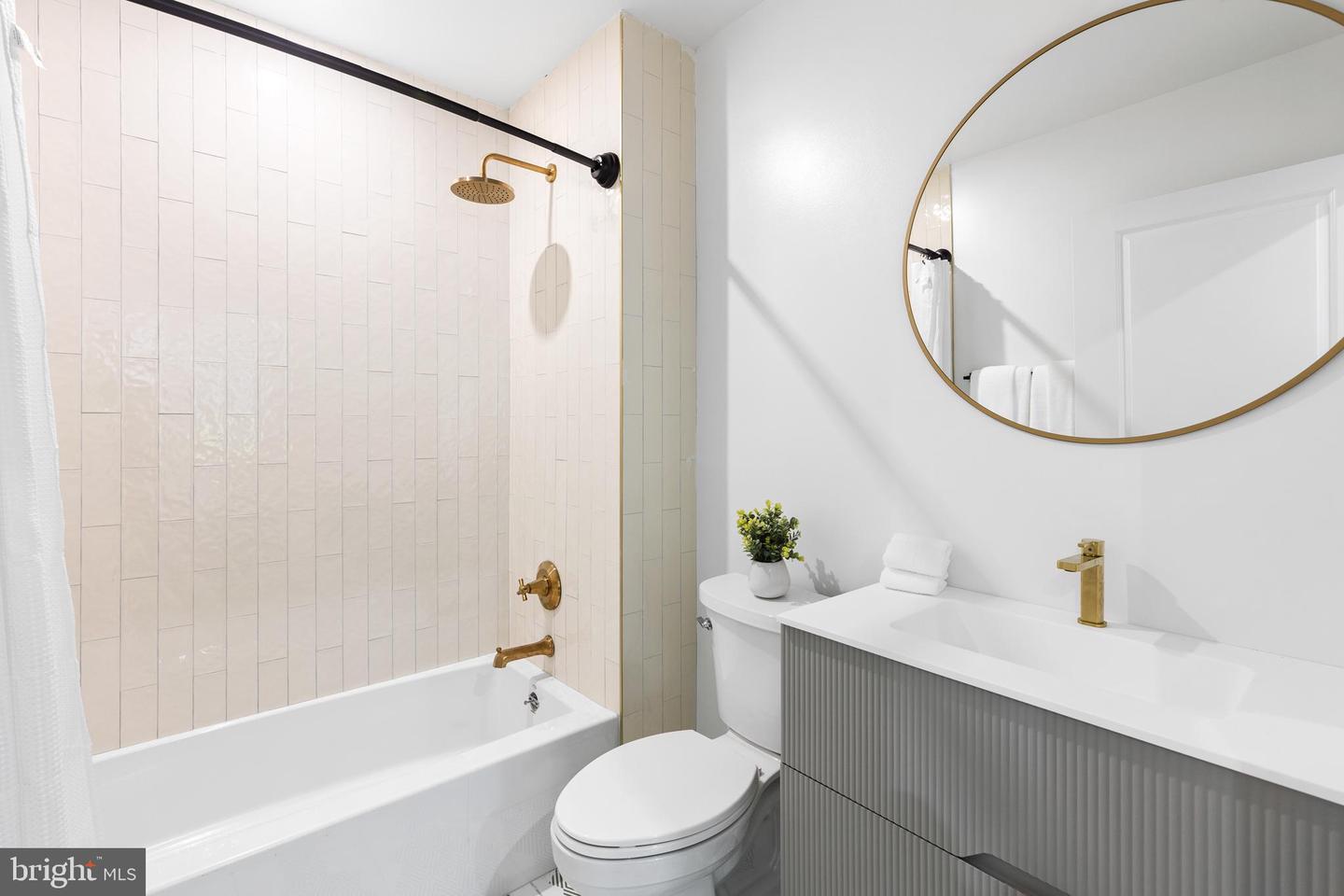 1124 FLORIDA AVE NE #310, WASHINGTON, District Of Columbia 20002, 2 Bedrooms Bedrooms, ,2 BathroomsBathrooms,Residential,For sale,1124 FLORIDA AVE NE #310,DCDC2249010 MLS # DCDC2249010 1124 FLORIDA AVE NE #310, WASHINGTON, District Of Columbia 20002, 2 Bedrooms Bedrooms, ,2 BathroomsBathrooms,Residential,For sale,1124 FLORIDA AVE NE #310,DCDC2249010 MLS # DCDC2249010