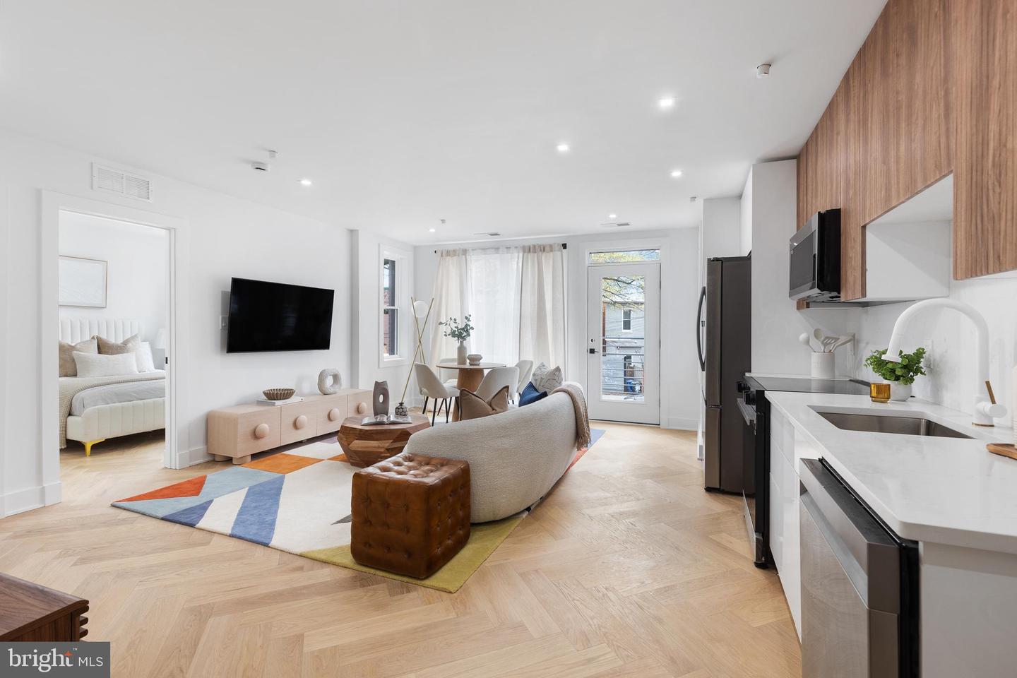 1124 FLORIDA AVE NE #107, WASHINGTON, District Of Columbia 20002, 1 Bedroom Bedrooms, ,1 BathroomBathrooms,Residential,For sale,1124 FLORIDA AVE NE #107,DCDC2249012 MLS # DCDC2249012