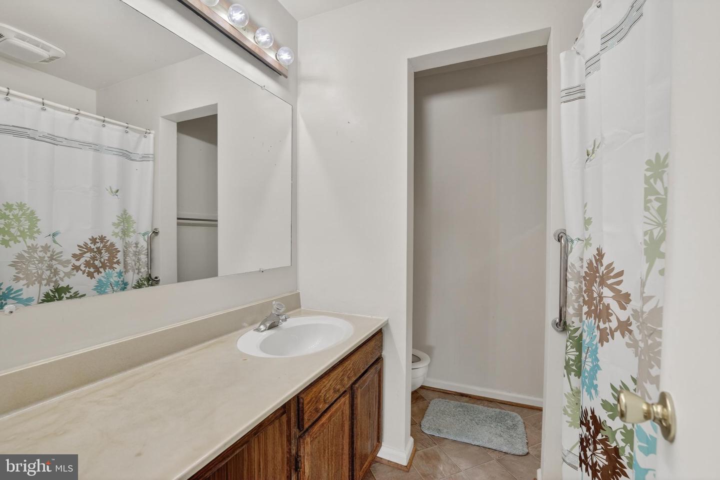 100 HERITAGE COMMONS DR, FREDERICKSBURG, Virginia 22405, 2 Bedrooms Bedrooms, 5 Rooms Rooms,2 BathroomsBathrooms,Residential,For sale,100 HERITAGE COMMONS DR,VAST2046642 MLS # VAST2046642