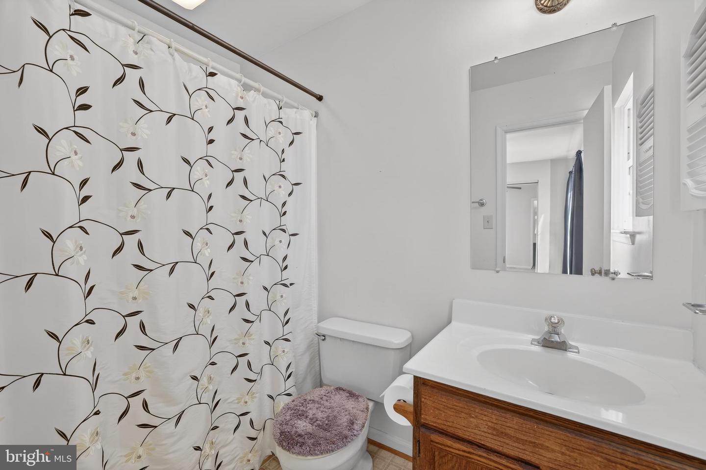 100 HERITAGE COMMONS DR, FREDERICKSBURG, Virginia 22405, 2 Bedrooms Bedrooms, 5 Rooms Rooms,2 BathroomsBathrooms,Residential,For sale,100 HERITAGE COMMONS DR,VAST2046642 MLS # VAST2046642