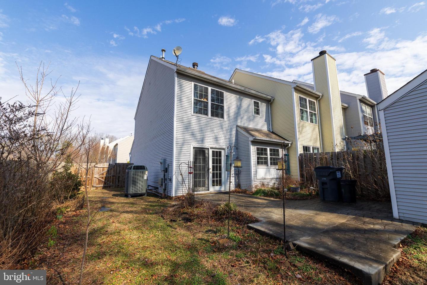 100 HERITAGE COMMONS DR, FREDERICKSBURG, Virginia 22405, 2 Bedrooms Bedrooms, 5 Rooms Rooms,2 BathroomsBathrooms,Residential,For sale,100 HERITAGE COMMONS DR,VAST2046642 MLS # VAST2046642