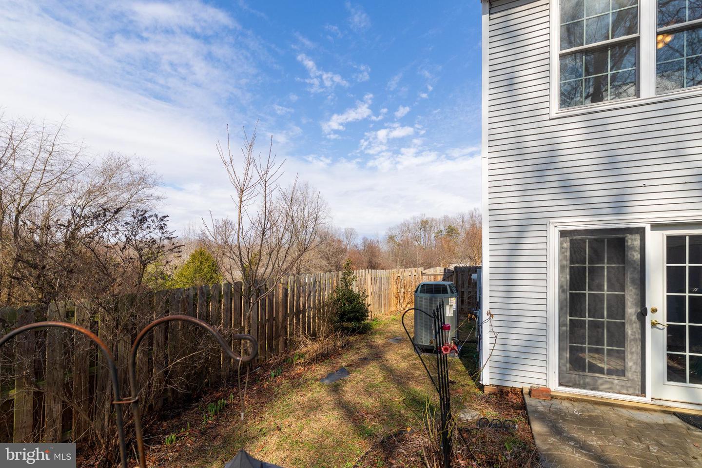 100 HERITAGE COMMONS DR, FREDERICKSBURG, Virginia 22405, 2 Bedrooms Bedrooms, 5 Rooms Rooms,2 BathroomsBathrooms,Residential,For sale,100 HERITAGE COMMONS DR,VAST2046642 MLS # VAST2046642