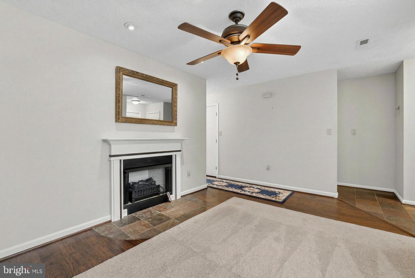 100 HERITAGE COMMONS DR, FREDERICKSBURG, Virginia 22405, 2 Bedrooms Bedrooms, 5 Rooms Rooms,2 BathroomsBathrooms,Residential,For sale,100 HERITAGE COMMONS DR,VAST2046642 MLS # VAST2046642