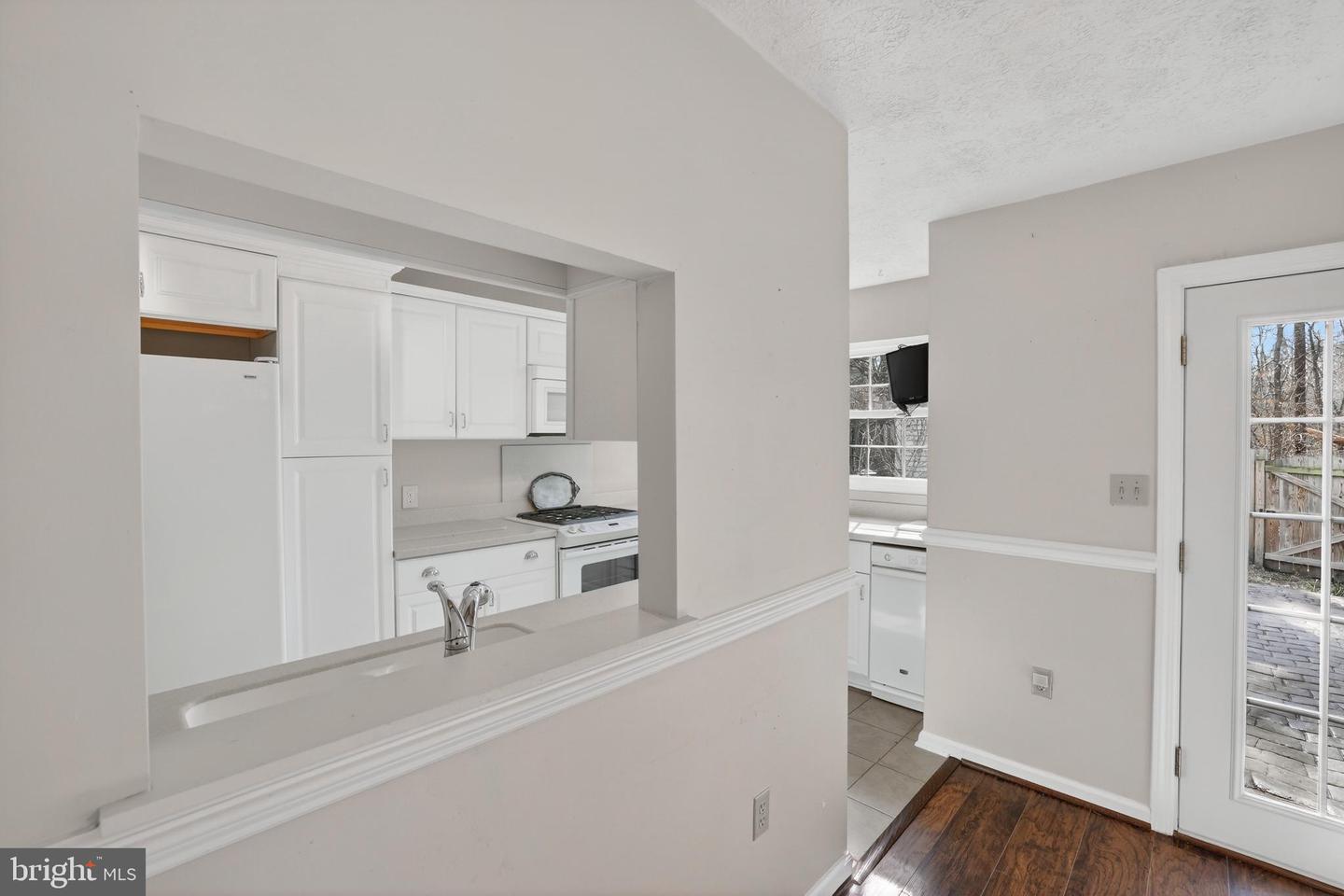 100 HERITAGE COMMONS DR, FREDERICKSBURG, Virginia 22405, 2 Bedrooms Bedrooms, 5 Rooms Rooms,2 BathroomsBathrooms,Residential,For sale,100 HERITAGE COMMONS DR,VAST2046642 MLS # VAST2046642