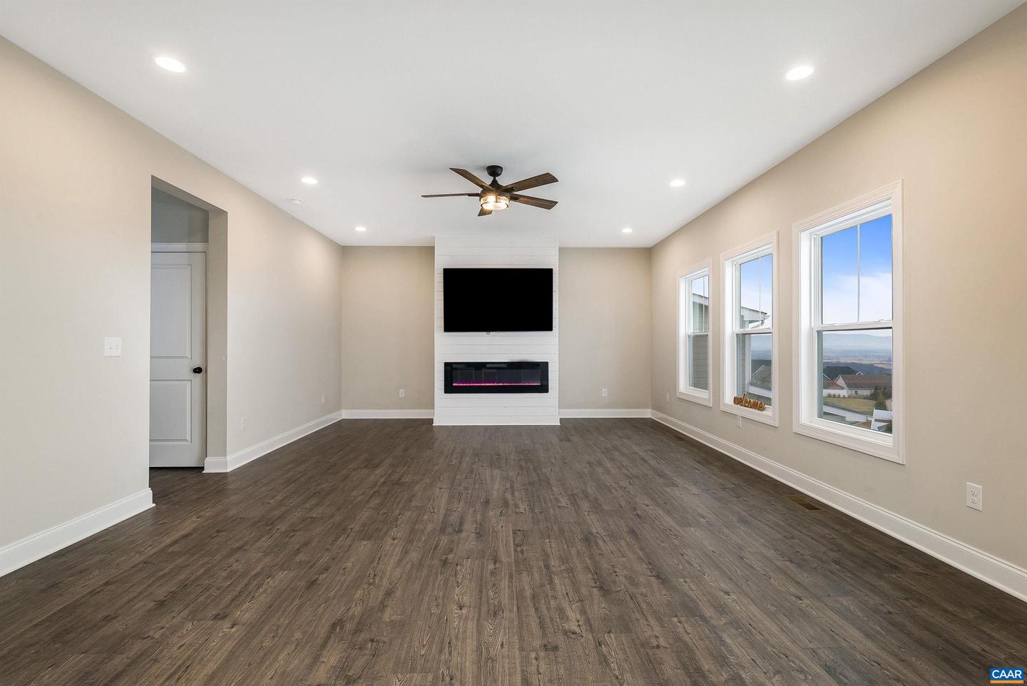 114 CHAMBERLAIN DR, STAUNTON, Virginia 24401, 3 Bedrooms Bedrooms, ,2 BathroomsBathrooms,Residential,For sale,114 CHAMBERLAIN DR,673974 MLS # 673974