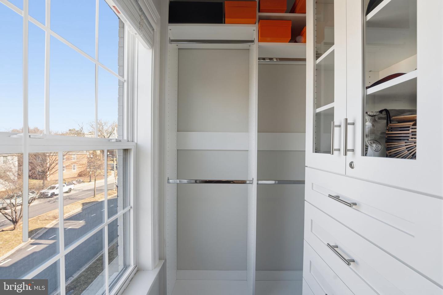 308 GEORGE MASON DR N, ARLINGTON, Virginia 22203, 3 Bedrooms Bedrooms, ,3 BathroomsBathrooms,Residential,For sale,308 GEORGE MASON DR N,VAAR2069666 MLS # VAAR2069666