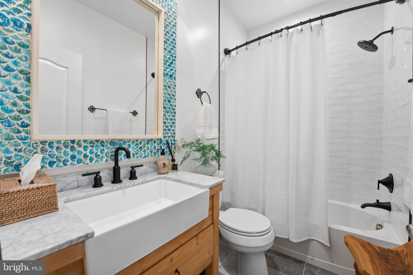 308 GEORGE MASON DR N, ARLINGTON, Virginia 22203, 3 Bedrooms Bedrooms, ,3 BathroomsBathrooms,Residential,For sale,308 GEORGE MASON DR N,VAAR2069666 MLS # VAAR2069666