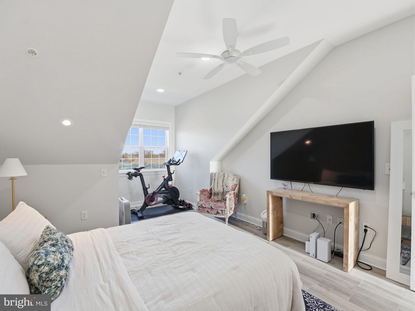 308 GEORGE MASON DR N, ARLINGTON, Virginia 22203, 3 Bedrooms Bedrooms, ,3 BathroomsBathrooms,Residential,For sale,308 GEORGE MASON DR N,VAAR2069666 MLS # VAAR2069666