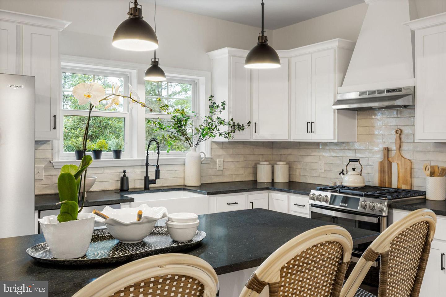 104 E HAVEN CT, CHARLOTTESVILLE, Virginia 22911, 4 Bedrooms Bedrooms, 14 Rooms Rooms,3 BathroomsBathrooms,Residential,For sale,104 E HAVEN CT,VAAB2001164 MLS # VAAB2001164