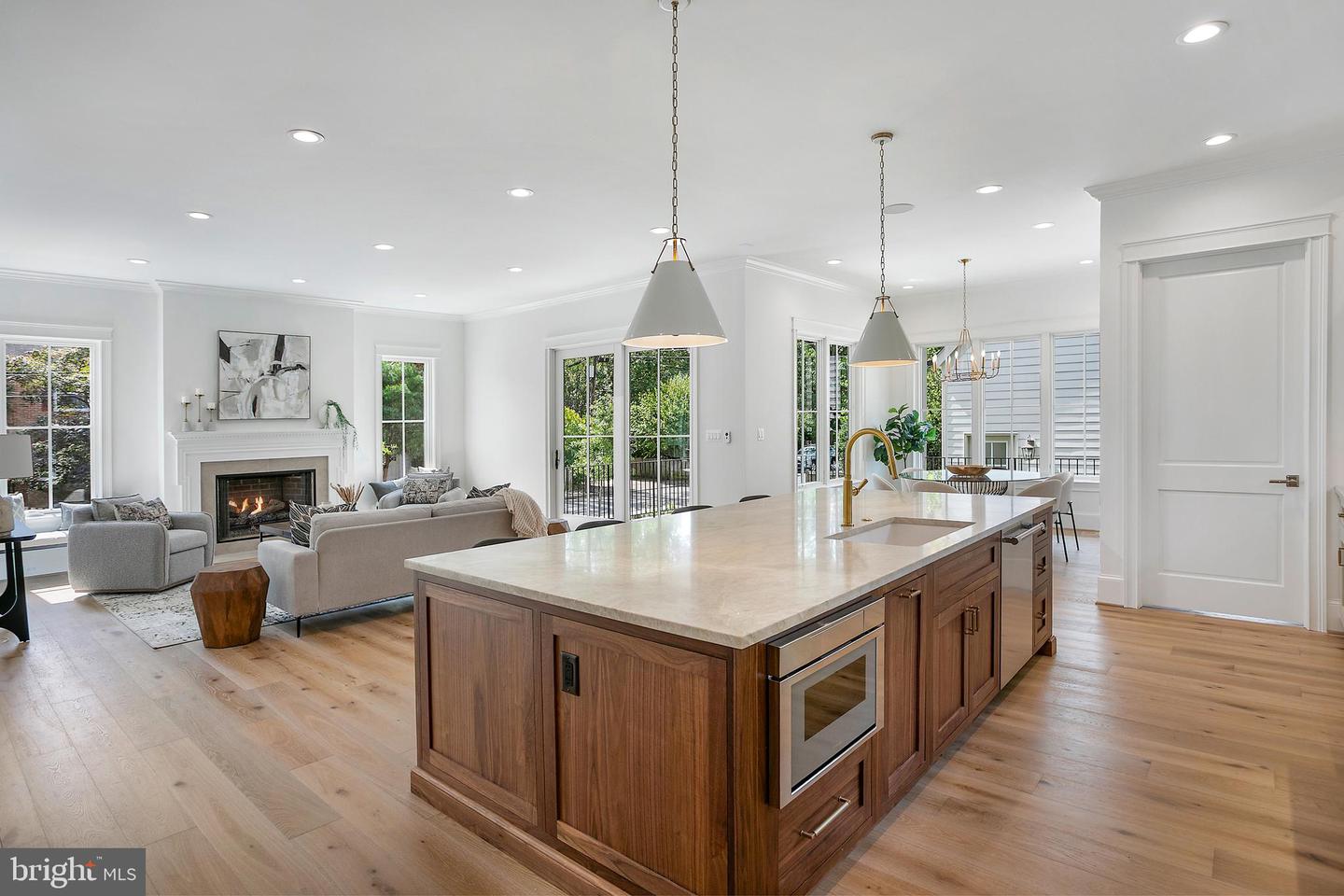 502 N JACKSON ST, ARLINGTON, Virginia 22201, 7 Bedrooms Bedrooms, 20 Rooms Rooms,7 BathroomsBathrooms,Residential,For sale,502 N JACKSON ST,VAAR2069670 MLS # VAAR2069670