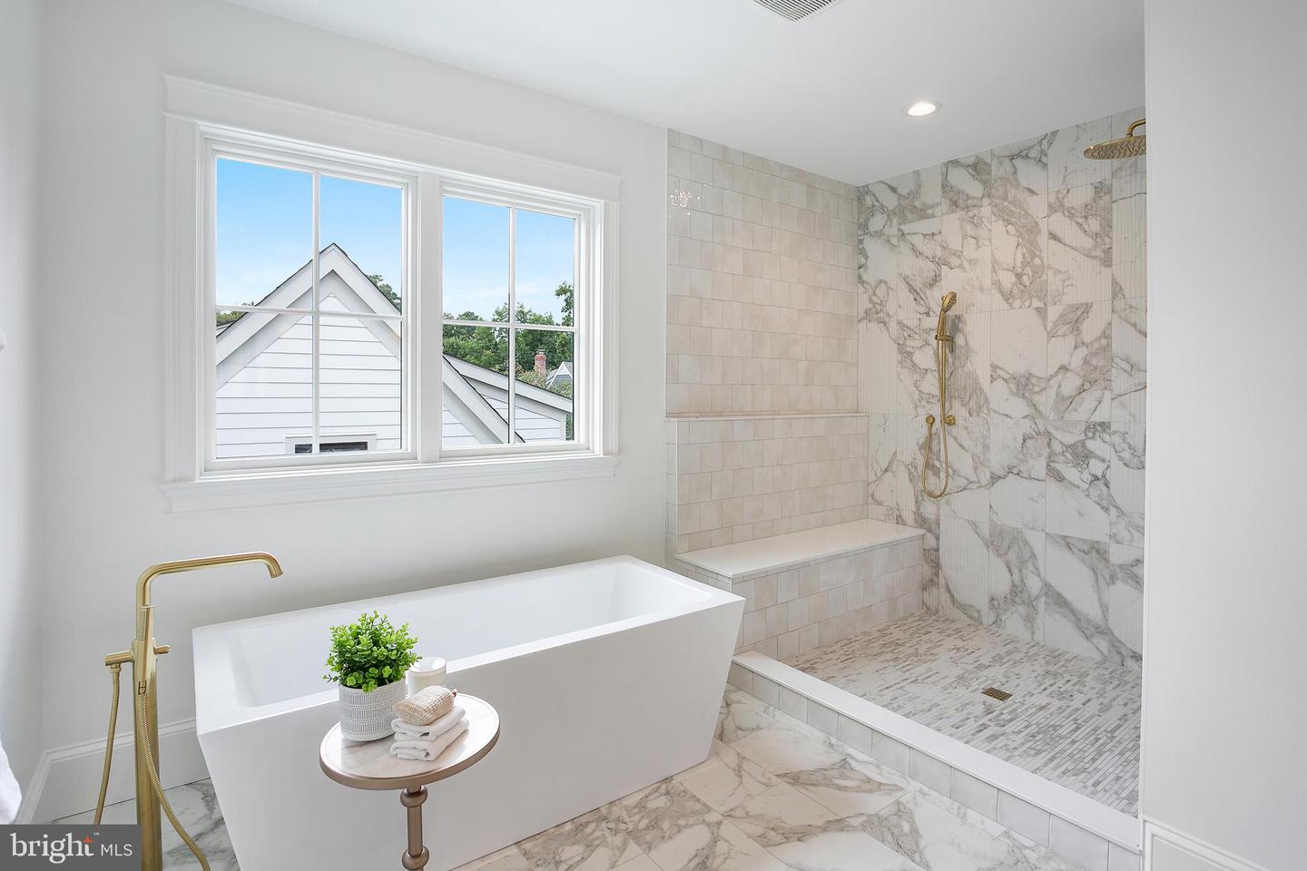 502 N JACKSON ST, ARLINGTON, Virginia 22201, 7 Bedrooms Bedrooms, 20 Rooms Rooms,7 BathroomsBathrooms,Residential,For sale,502 N JACKSON ST,VAAR2069670 MLS # VAAR2069670