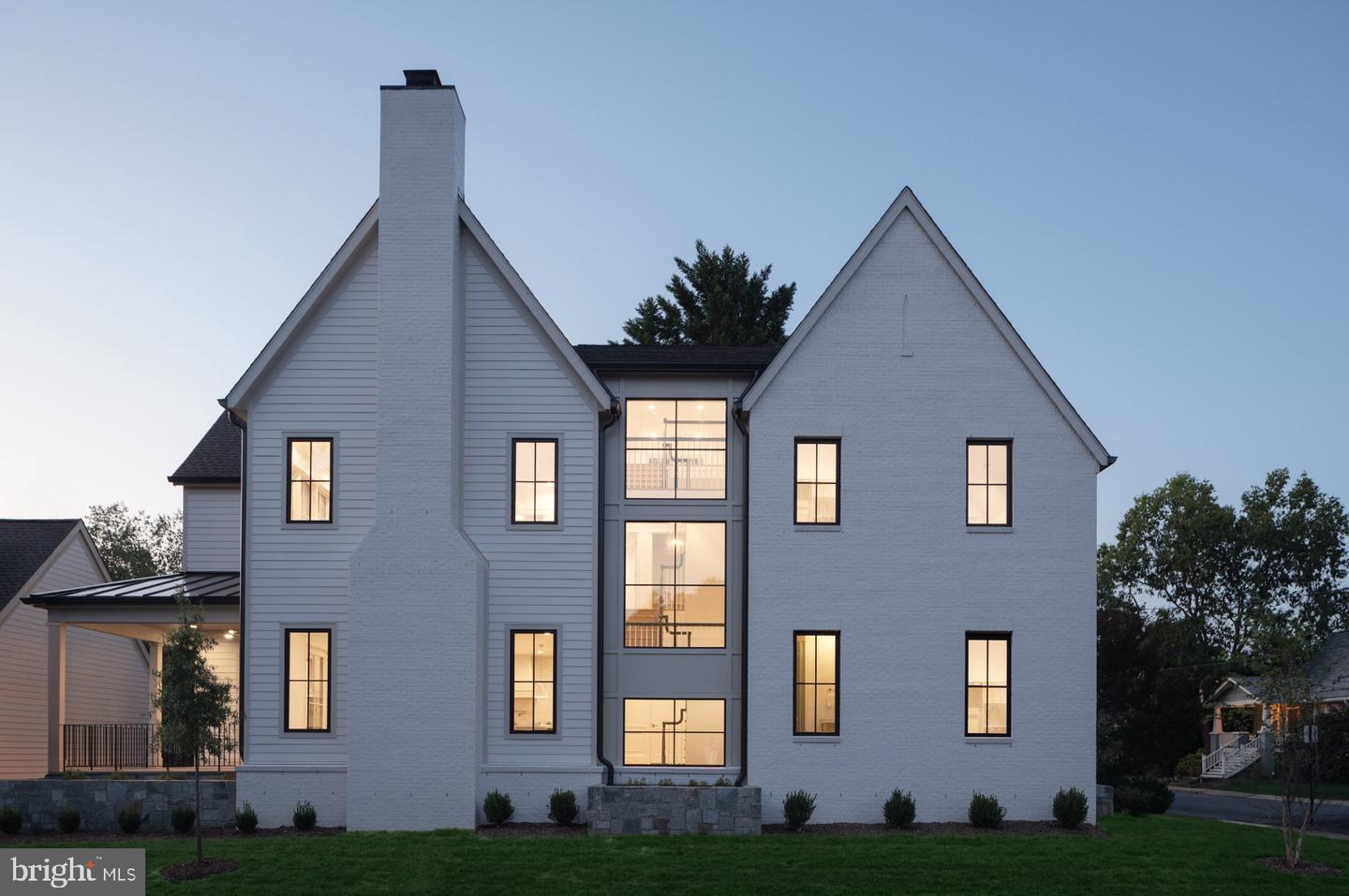 502 N JACKSON ST, ARLINGTON, Virginia 22201, 7 Bedrooms Bedrooms, 20 Rooms Rooms,7 BathroomsBathrooms,Residential,For sale,502 N JACKSON ST,VAAR2069670 MLS # VAAR2069670